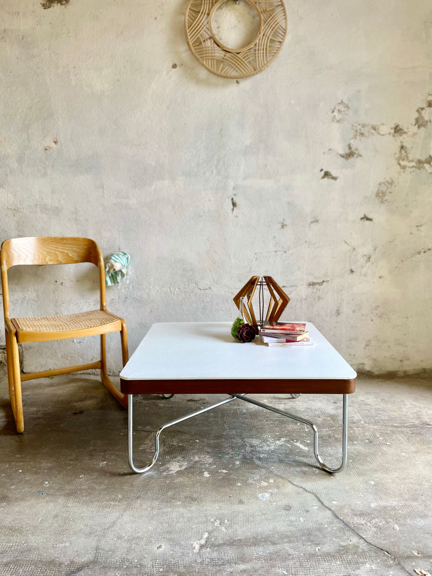 Vintage Bauhaus style coffee table – white mineral concrete & chrome – ann
