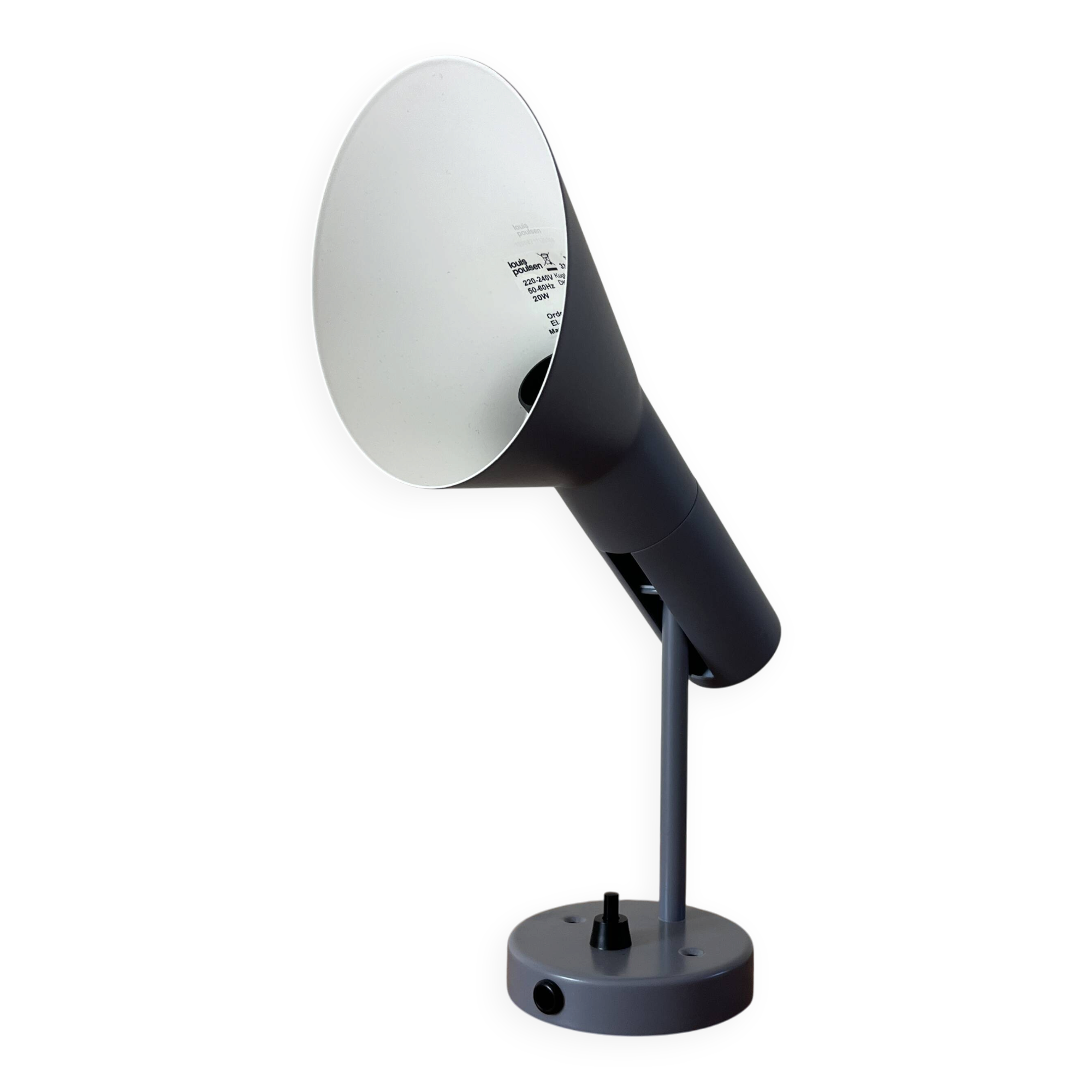 Louis Poulsen AJ wall lamp - Arne Jacobsen