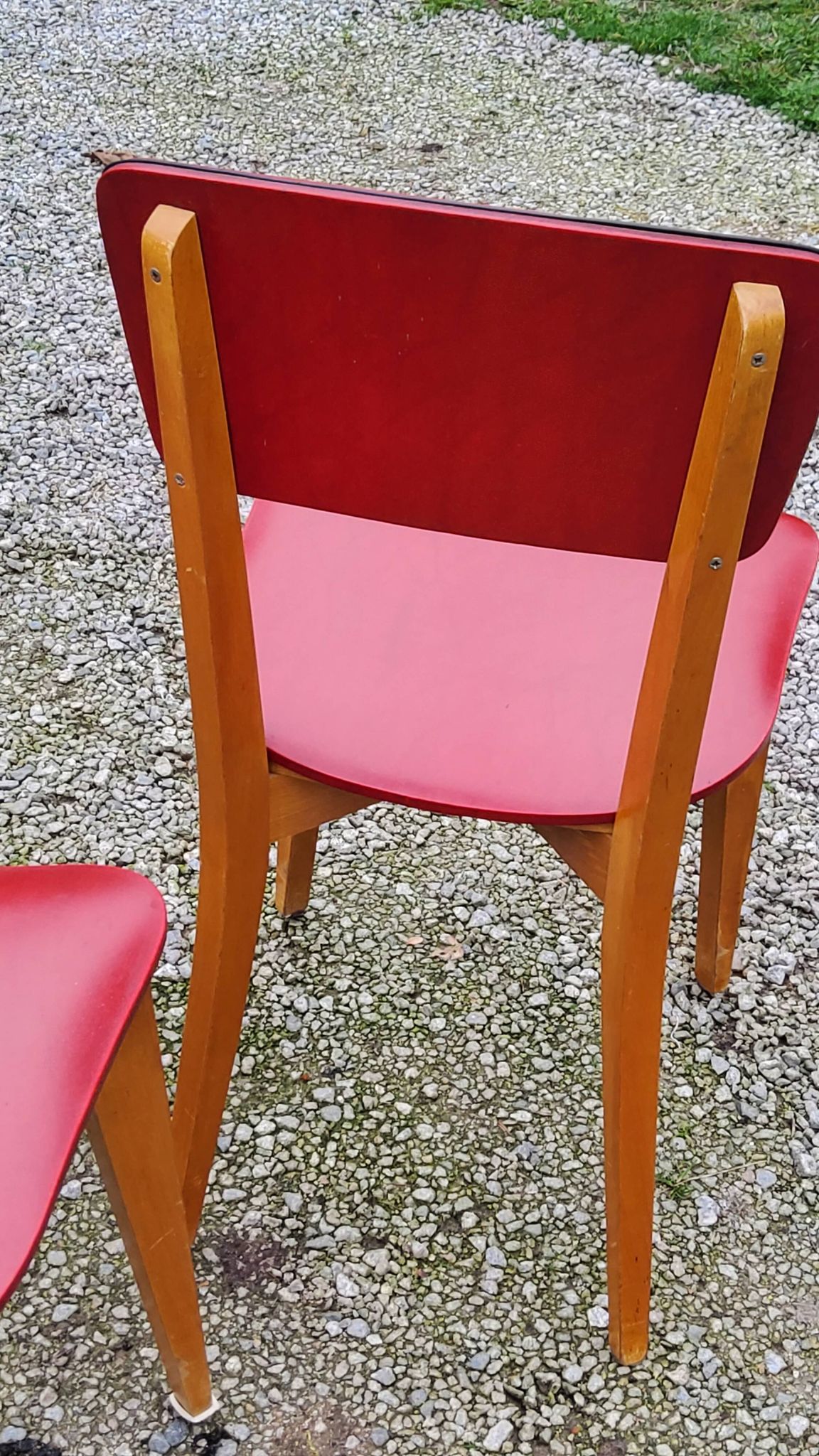 Set of 4 vintage chairs from the 50s in blond beech and red leatherette