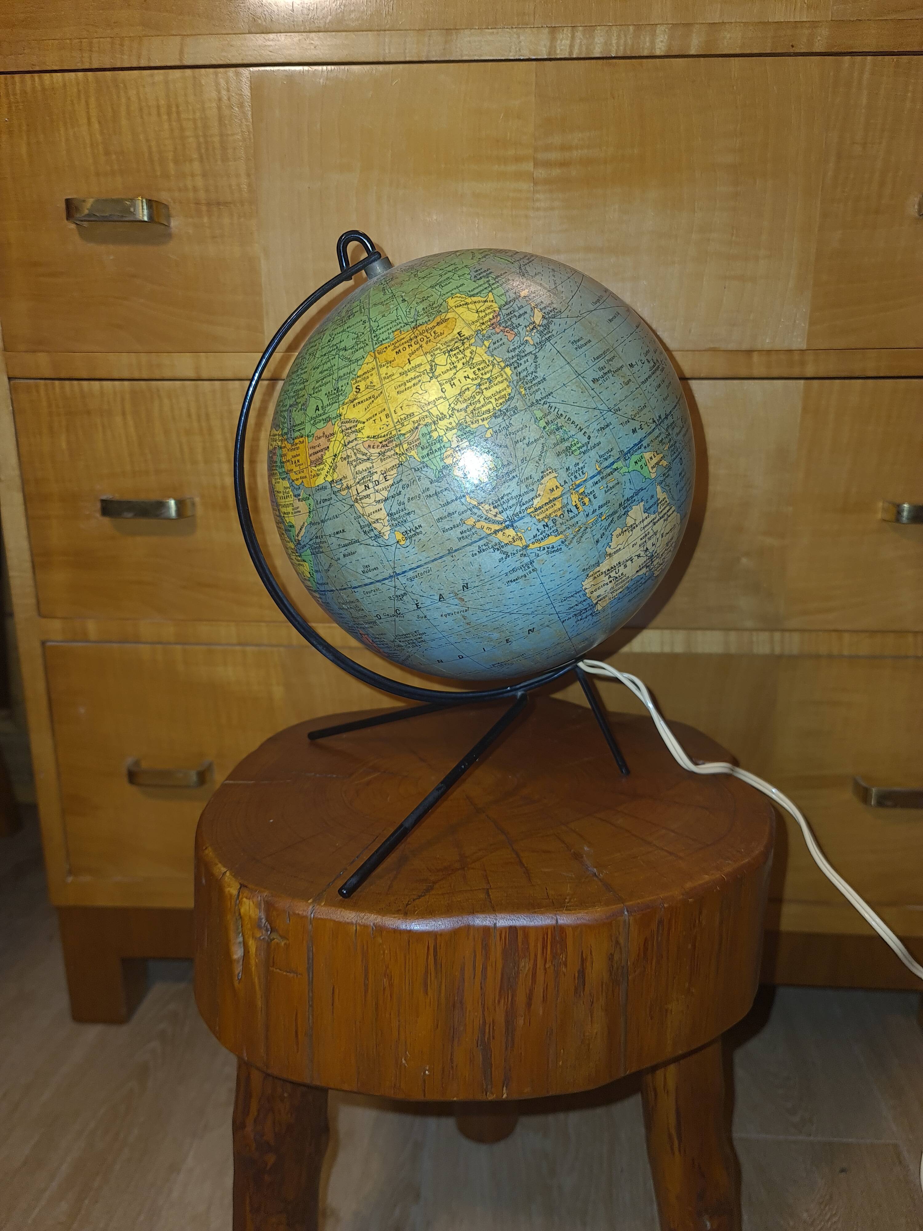 Vintage globe Girard Barrère 1970
