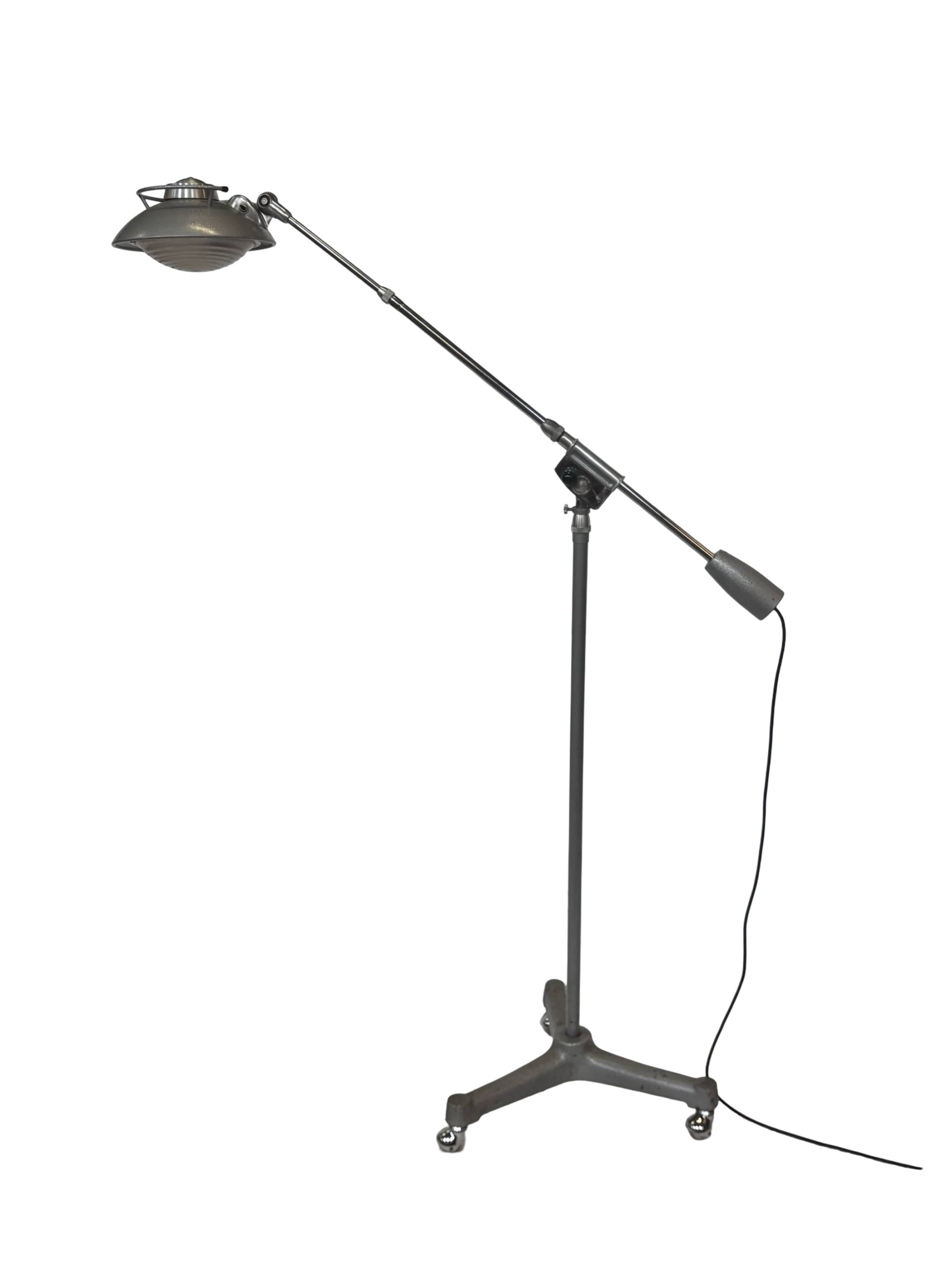 Lampadaire sur roues Ferdinand Solère modèle : 219R