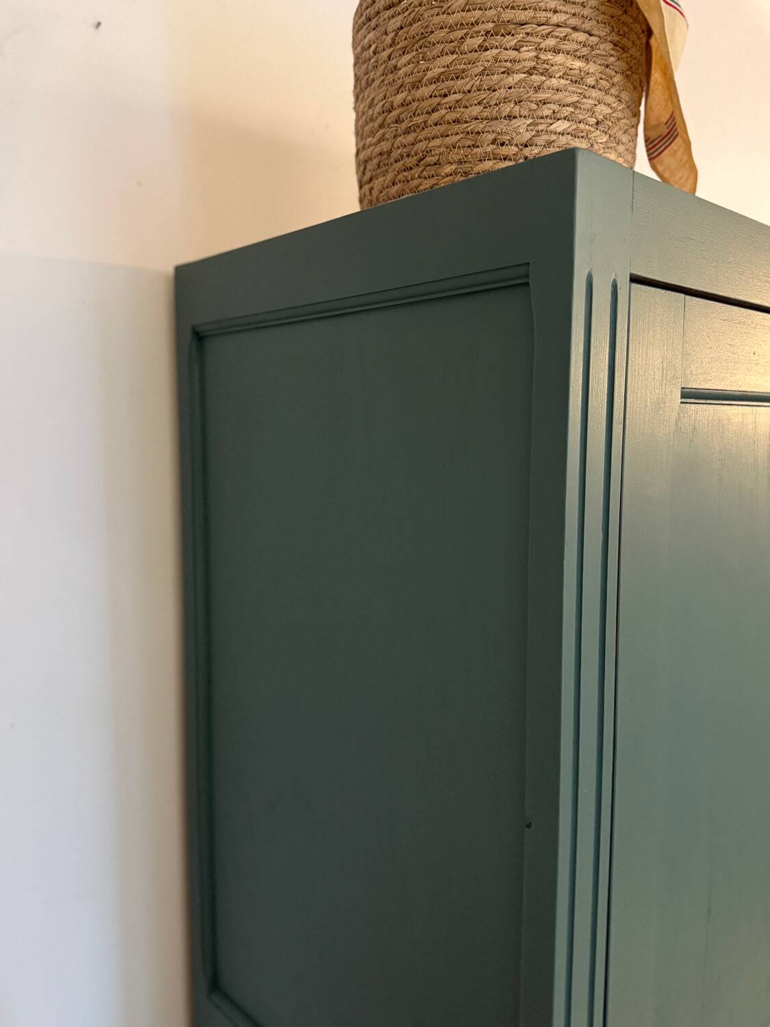 Small Parisian wardrobe