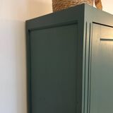 Small Parisian wardrobe