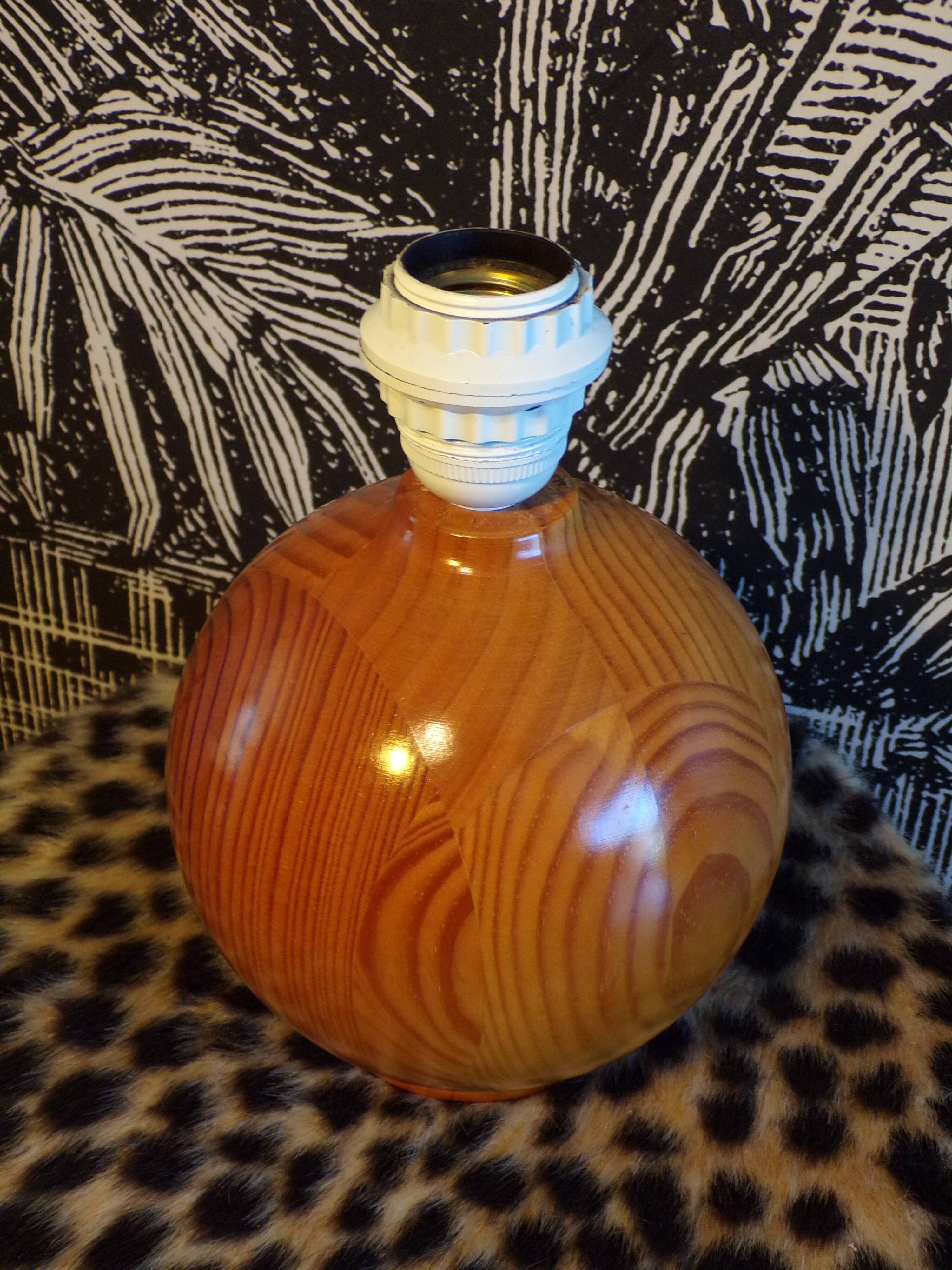 1980 ball lamp in pine