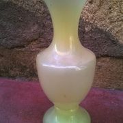Vase opaline "époque Charles X"