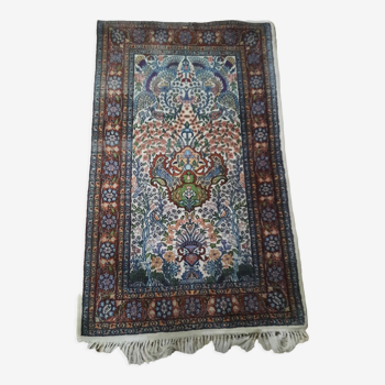 Tapis à motif de myrab