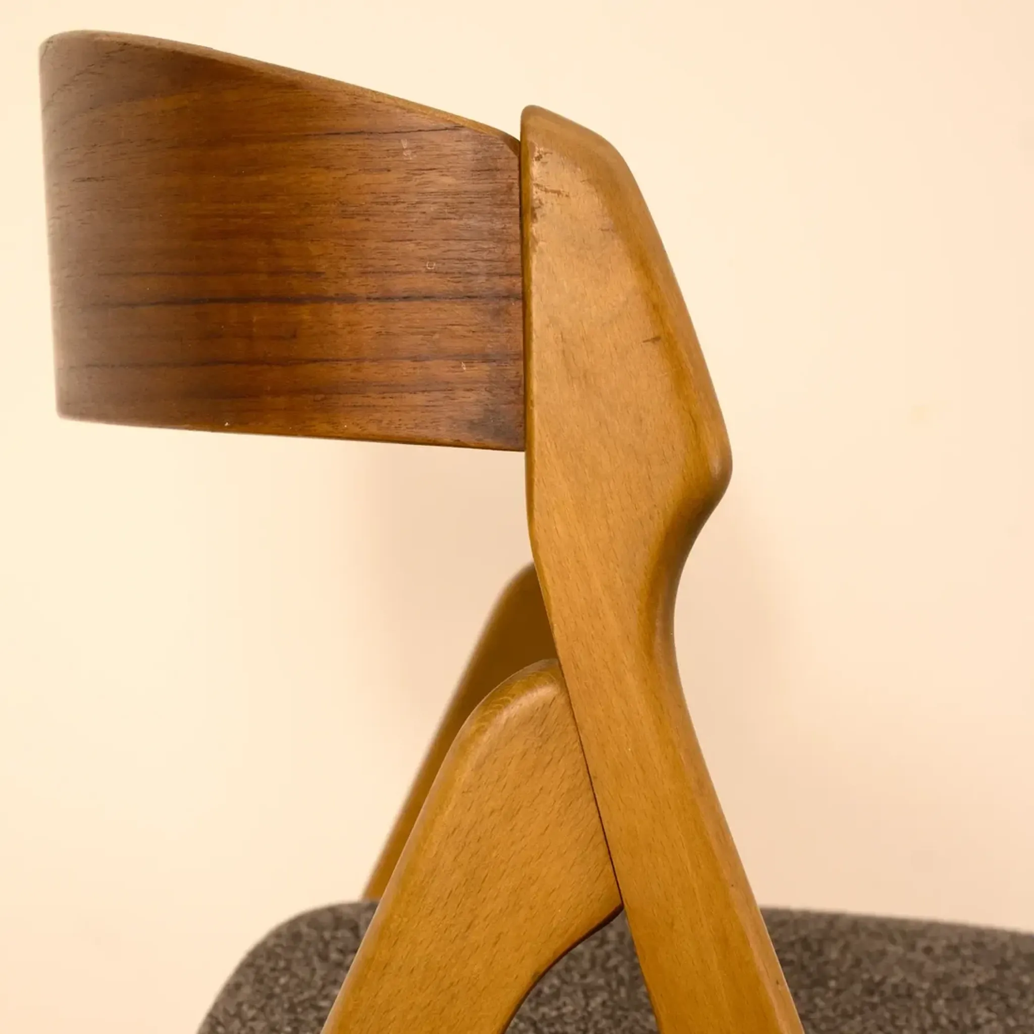 Set de 4 chaises modèle 1255 de Kjaernulf, années 60