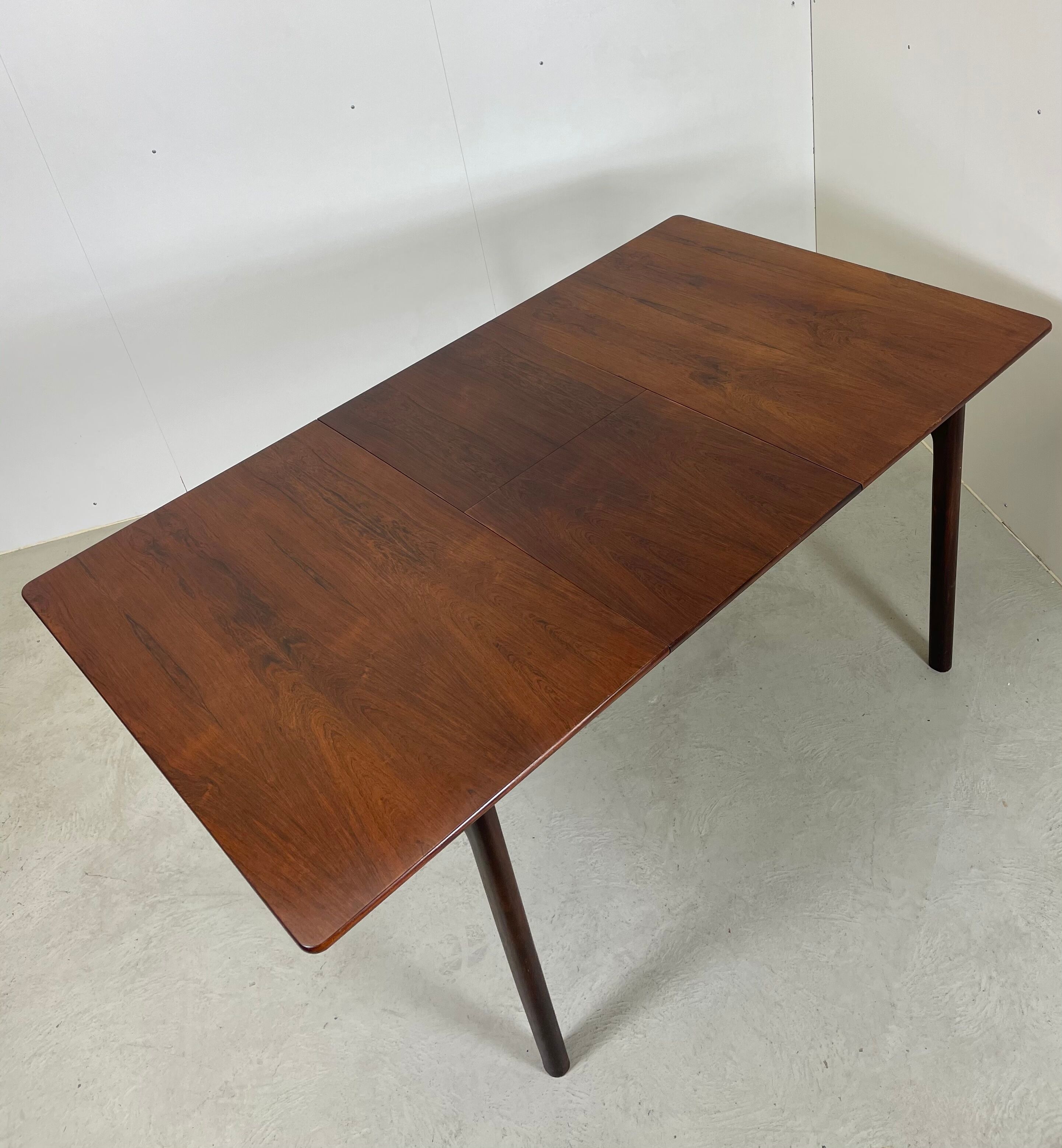 Midcentury dining table in palisander by Tom Robertson, 1960s