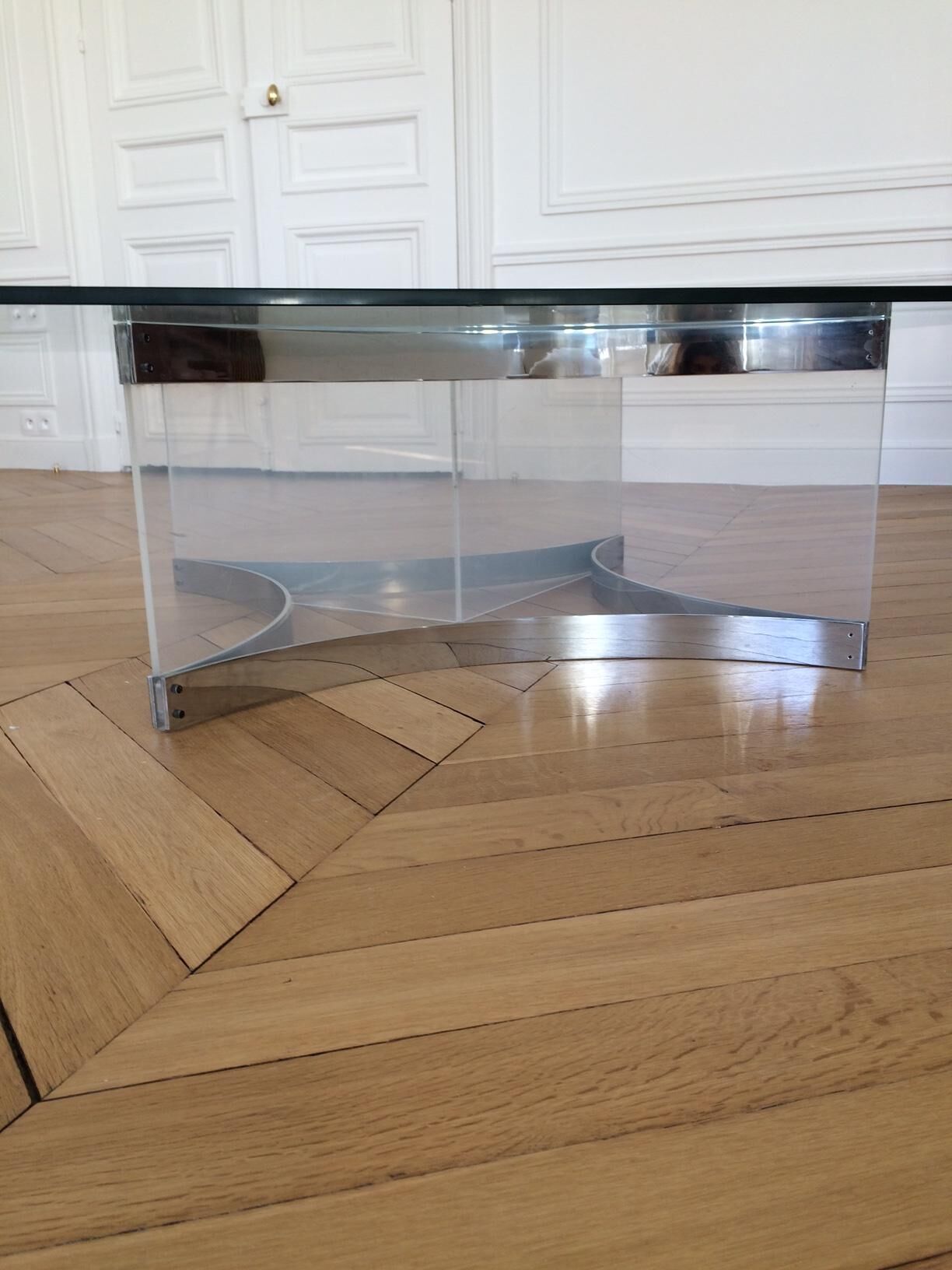 Alessandro Albrizzi table
