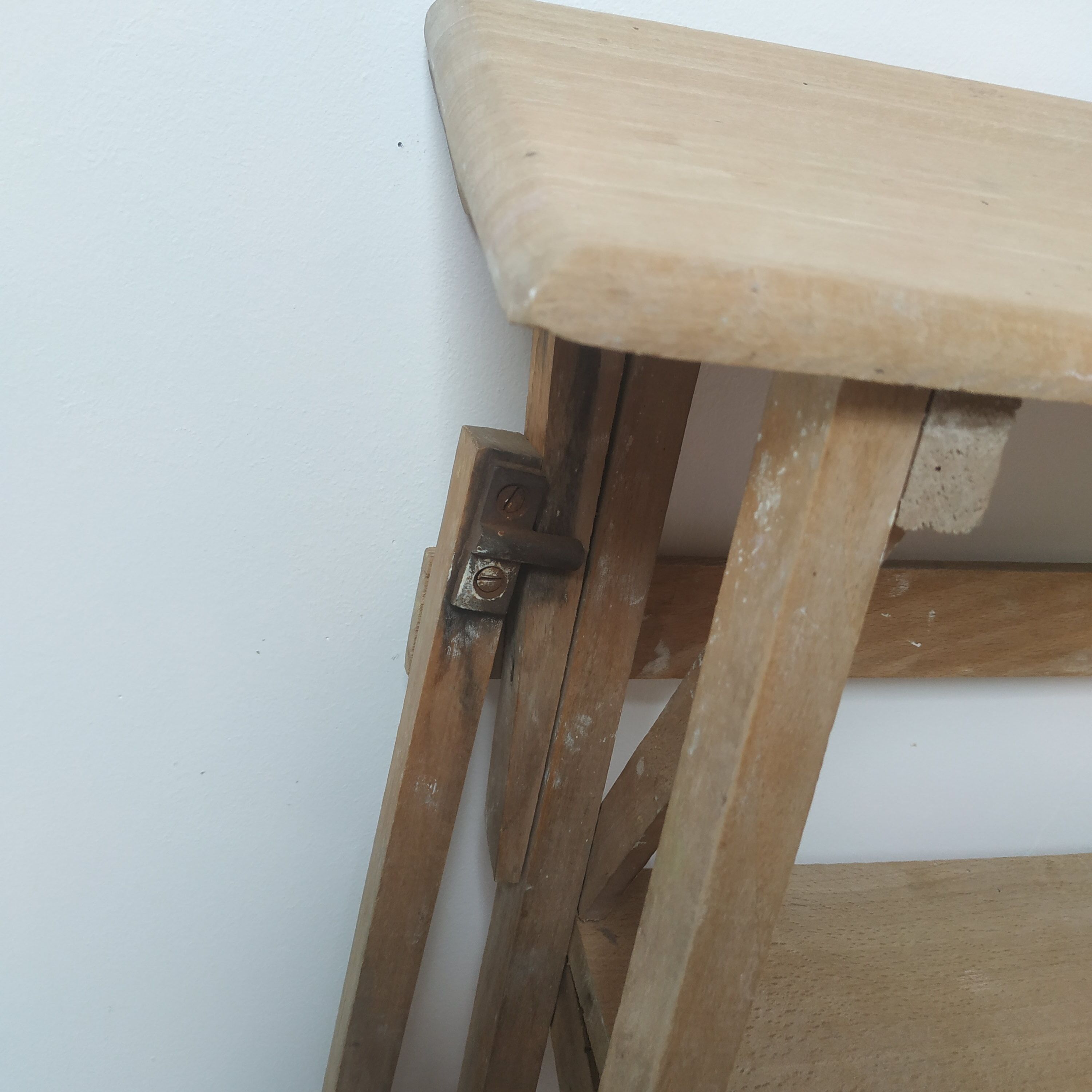 Painter's stepladder