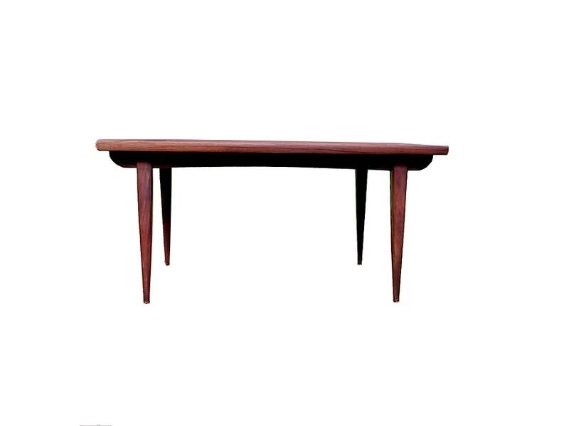 Vintage Scandinavian dining table from the 1960s, extendable, made of rosewood.