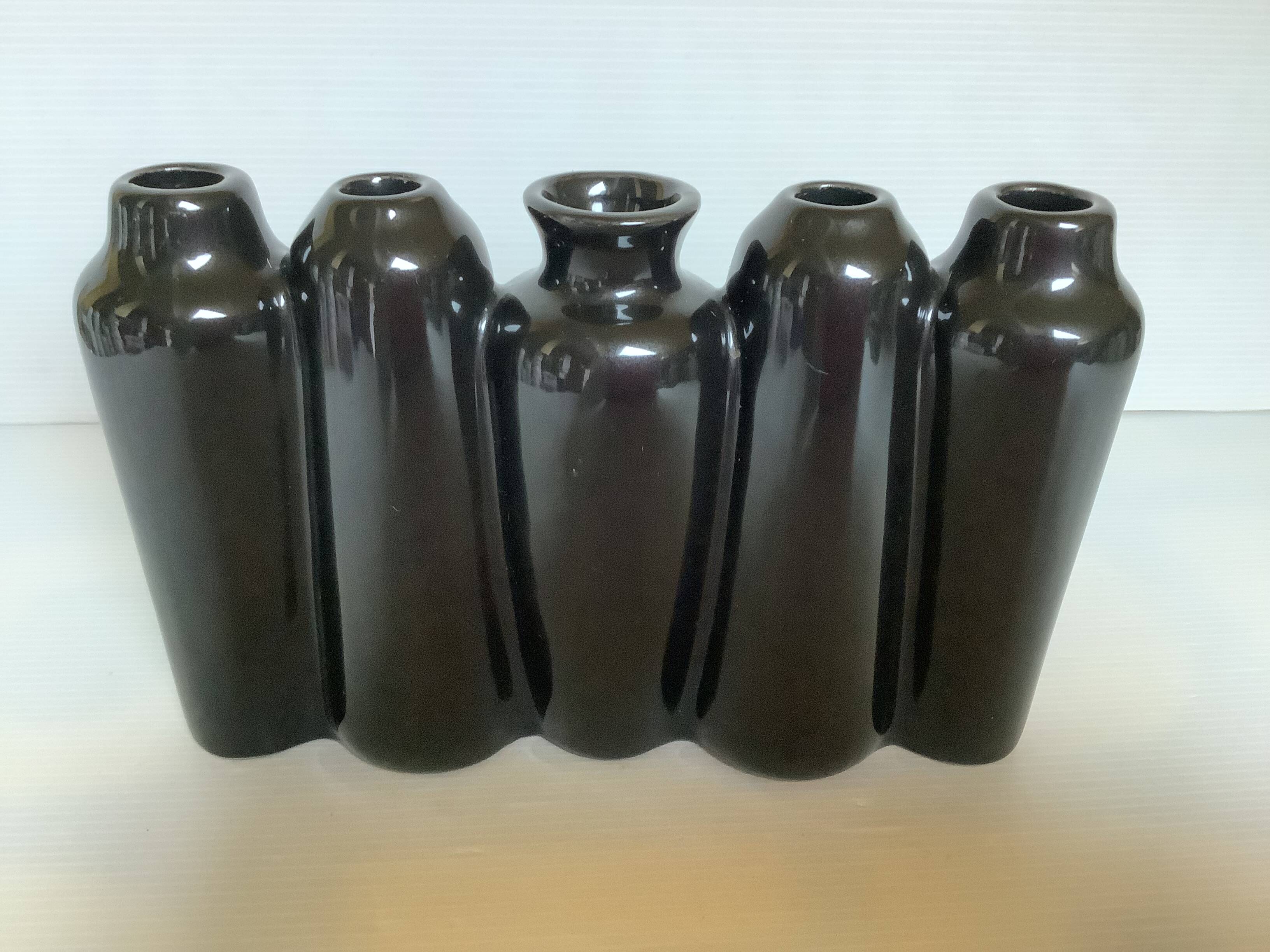 Black tulip flower spike vase