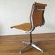 Chaise EA105 par Charles & Ray Eames, édition Herman Miller