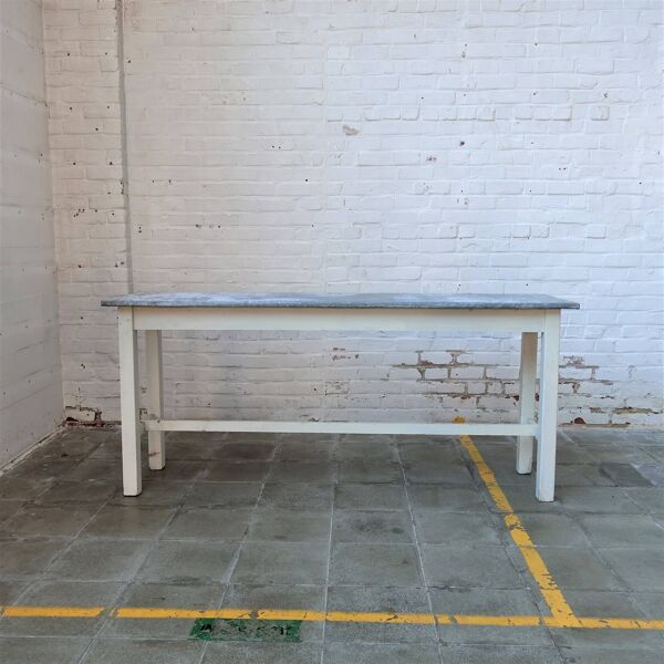 Table de ferme vintage avec plateau en zinc