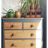 Old chest of drawers