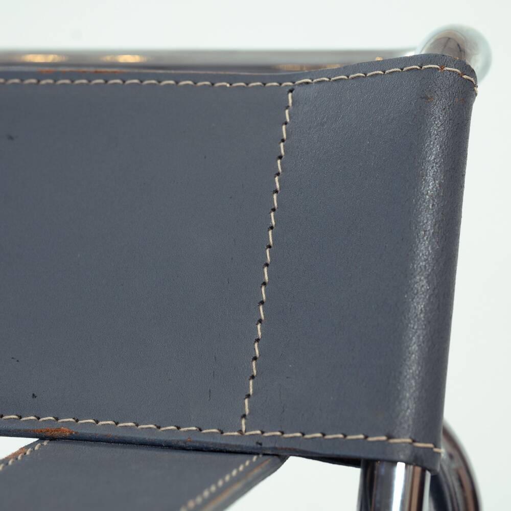 Wassily b3 lounge chair in grey by Marcel Breuer