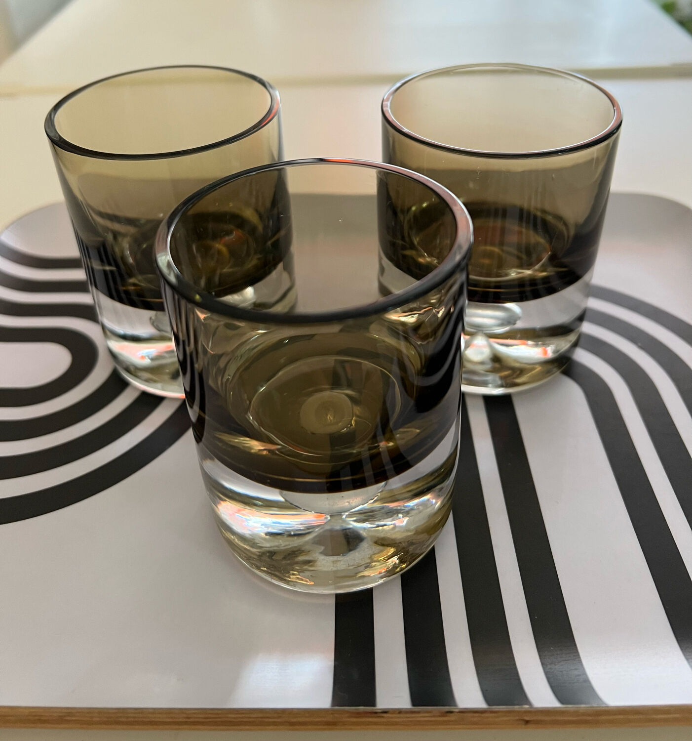 Set of 3 glasses smoked thick bottom