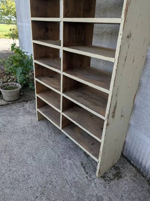 Locker, shelf, bookcase
