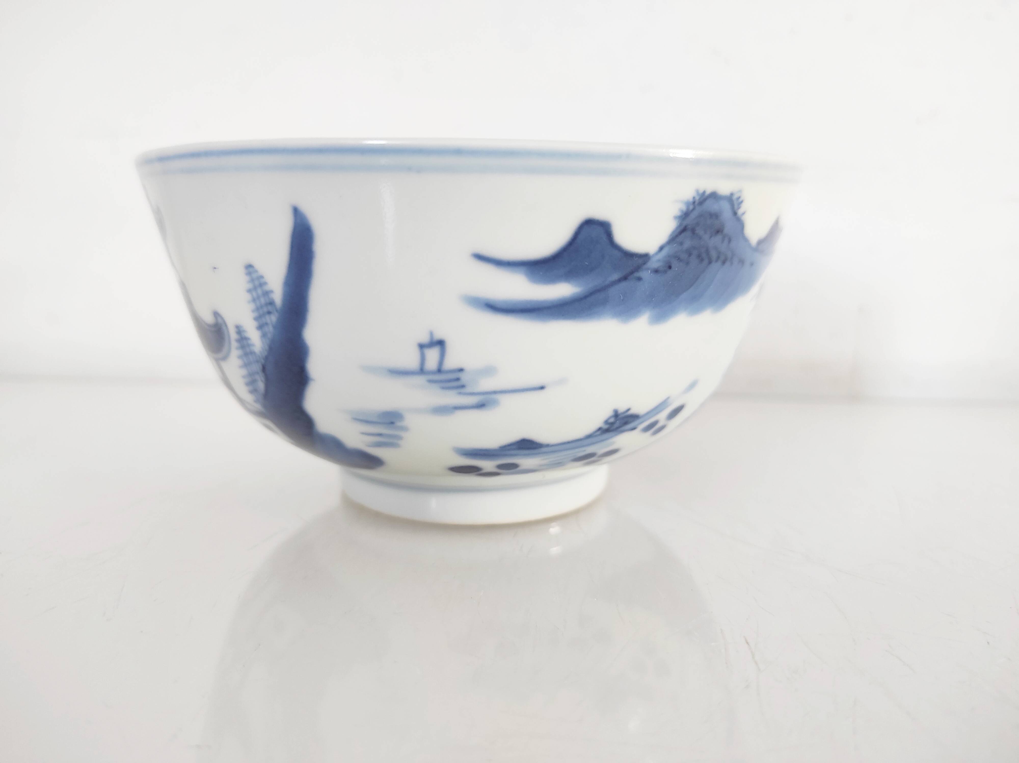 Hand-painted Chinese porcelain bowl