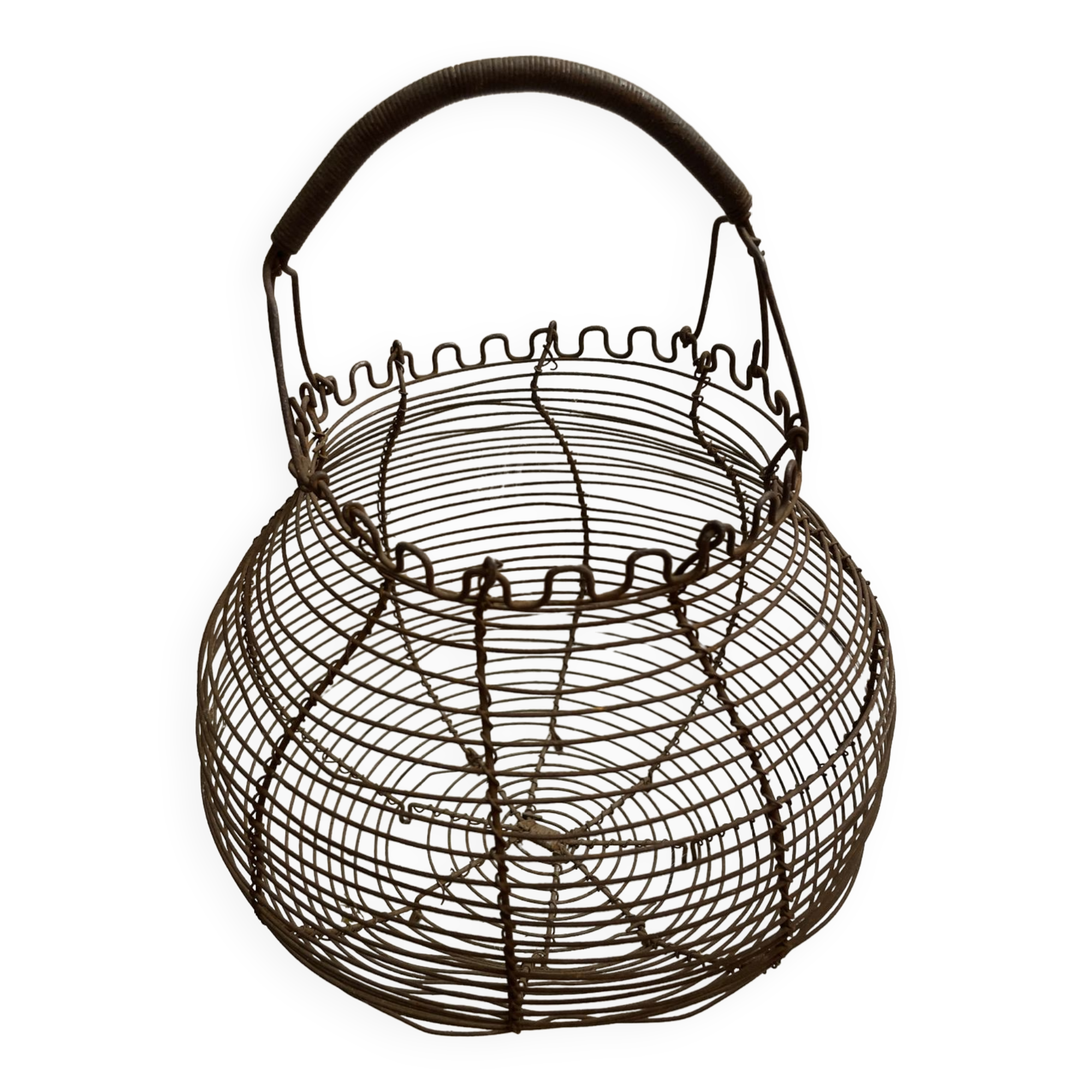 Vintage salad basket
