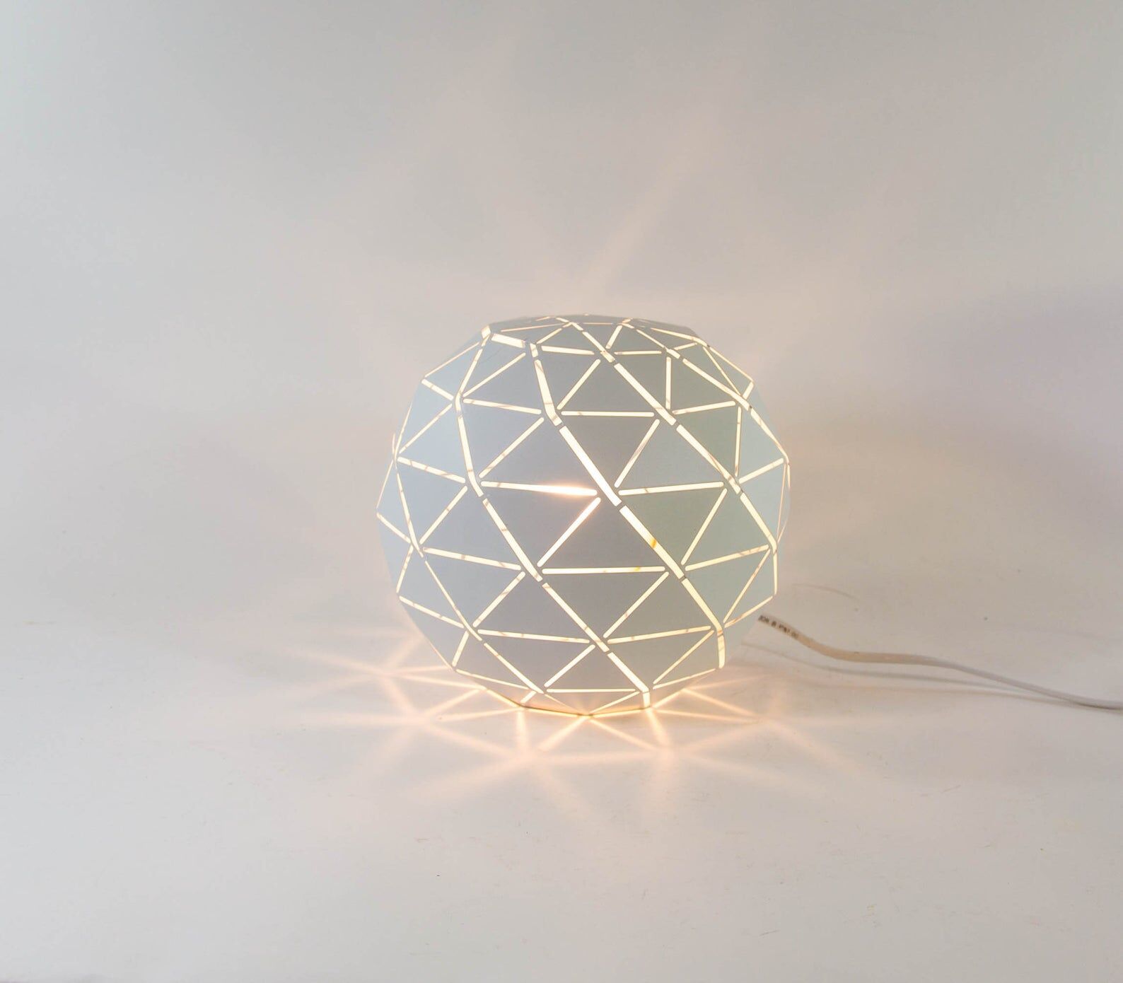 Modernist table lamp vintage white metal sphere 90s