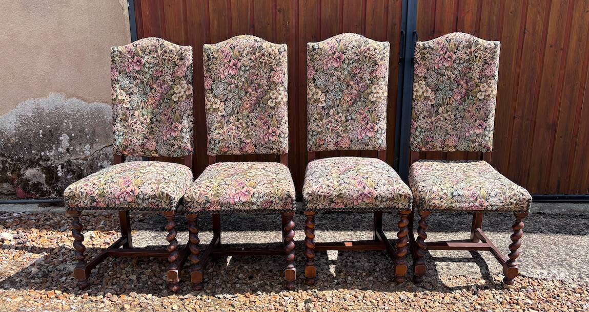 Colonial armchair in solid wood and weaving