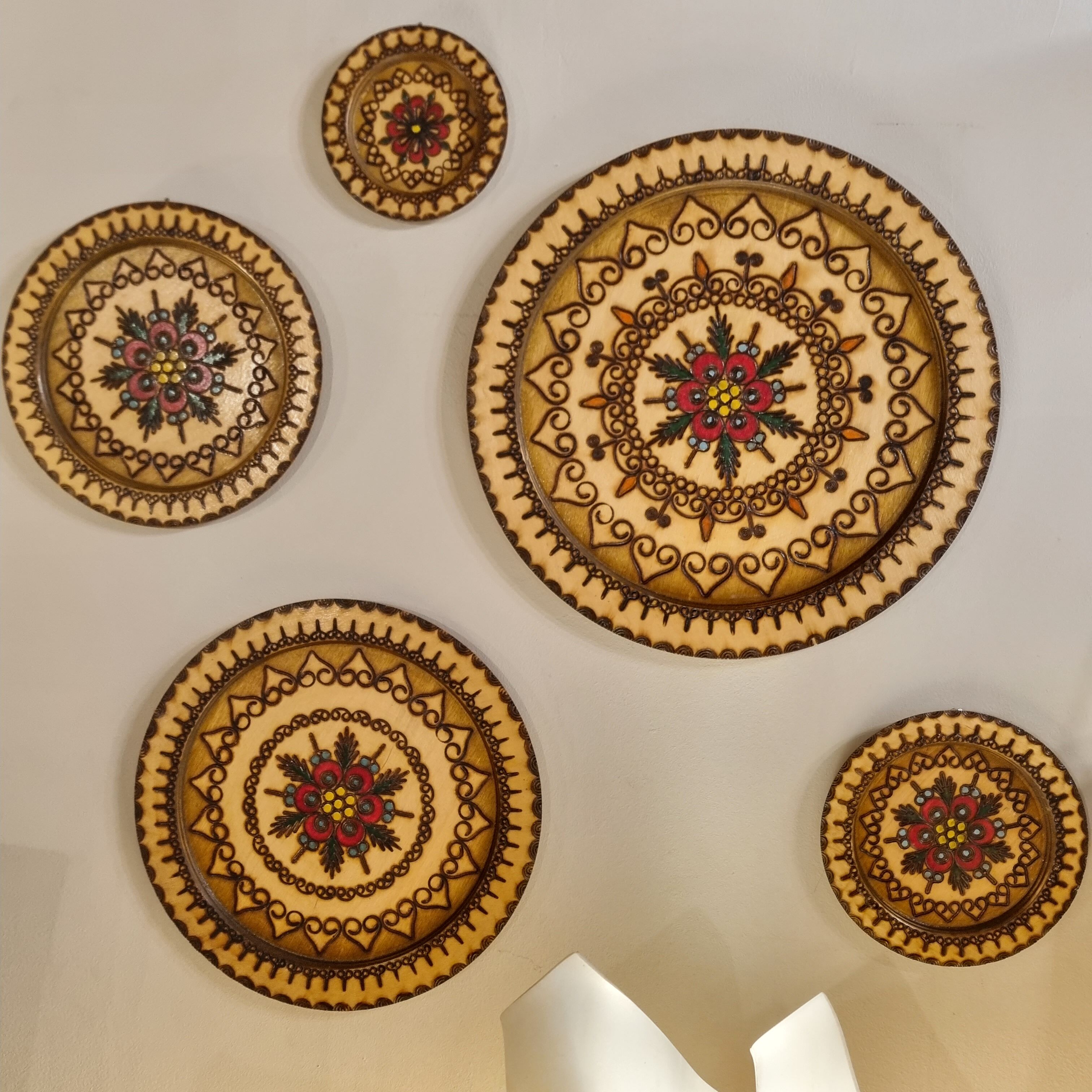 Set of 5 wooden wall decorations