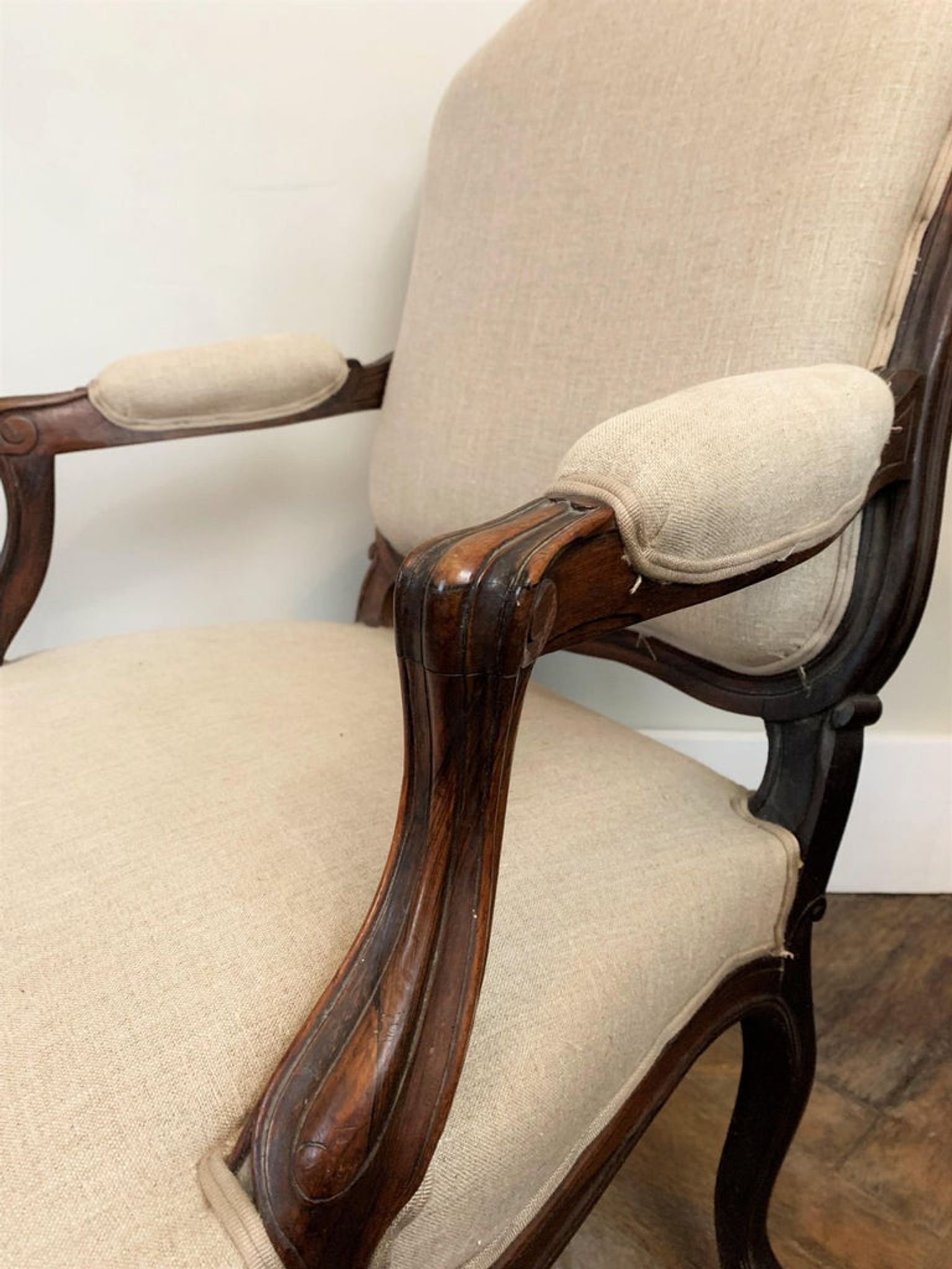 Fauteuil à la reine, style Louis XV, XIXème siècle