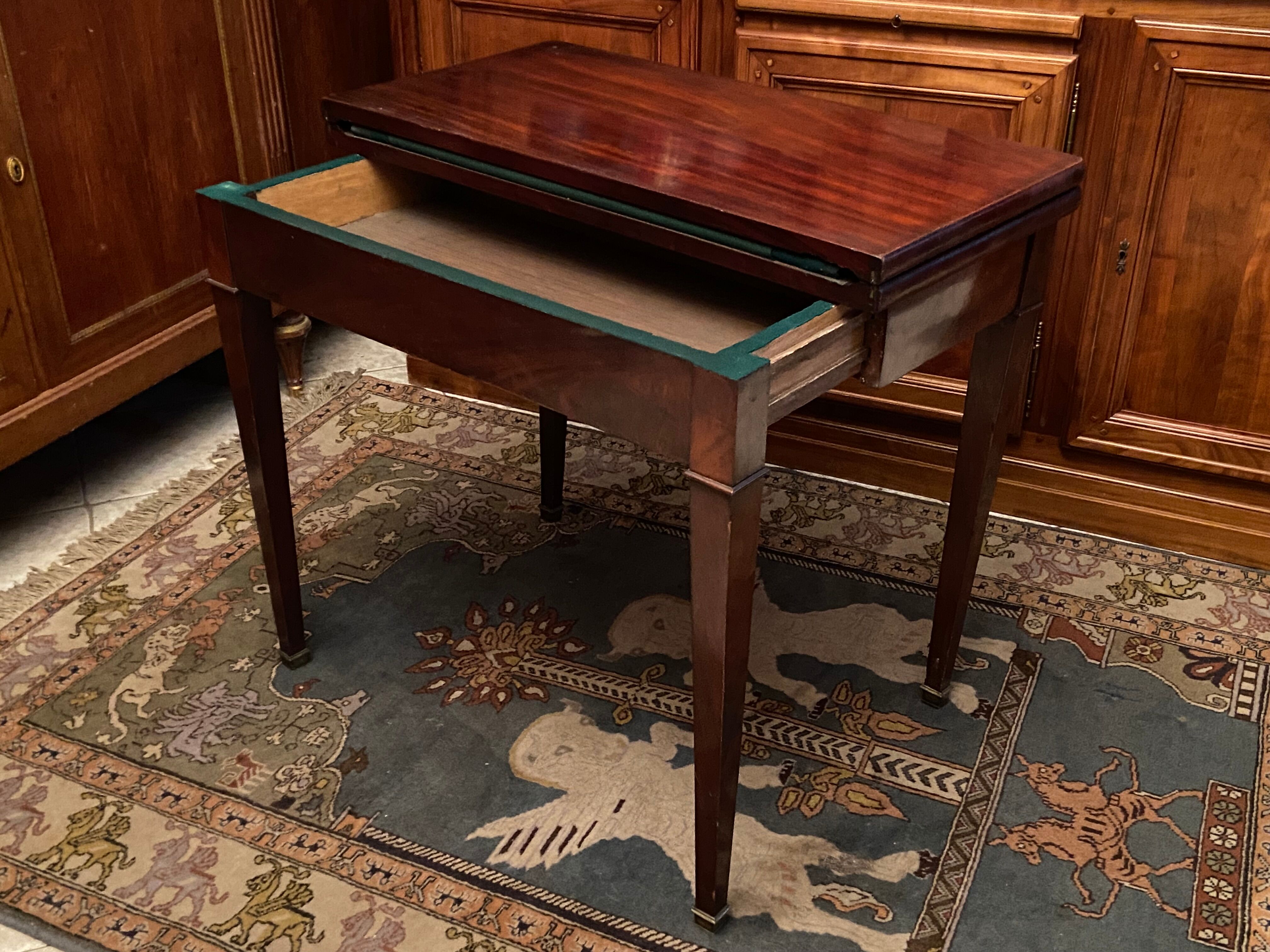 Mahogany game table console from the Napoleon III period