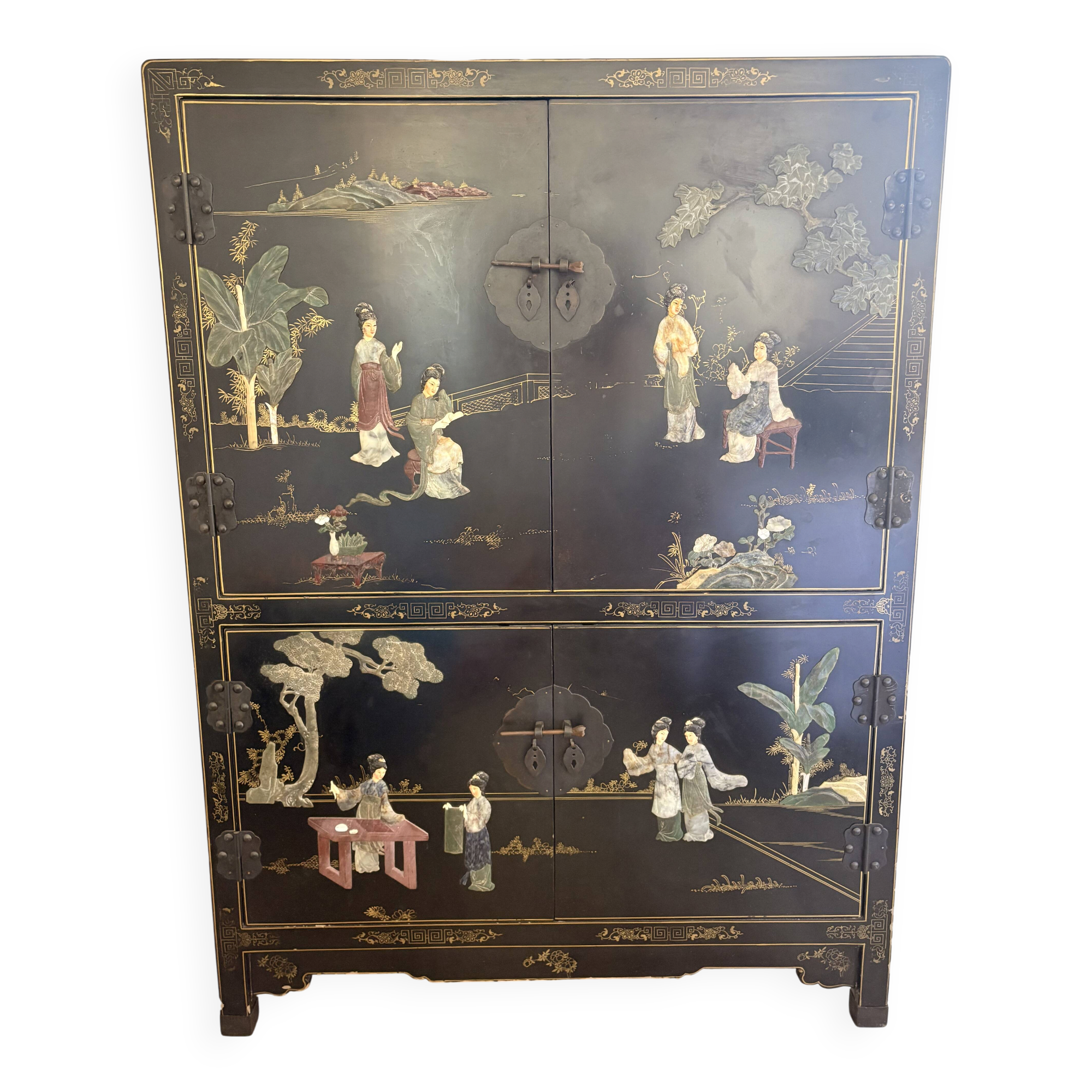 Cabinet en laque de Pékin en pierres dures & nacre Manufacture Jinlong