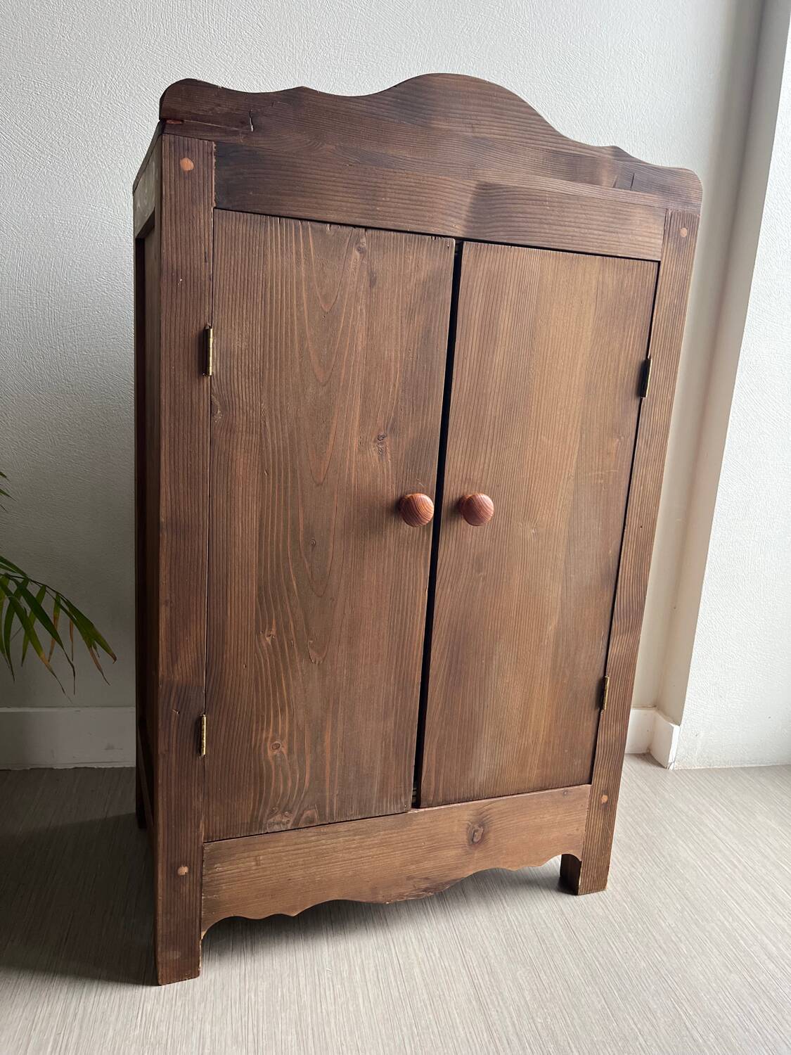 Petite armoire / buffet bois