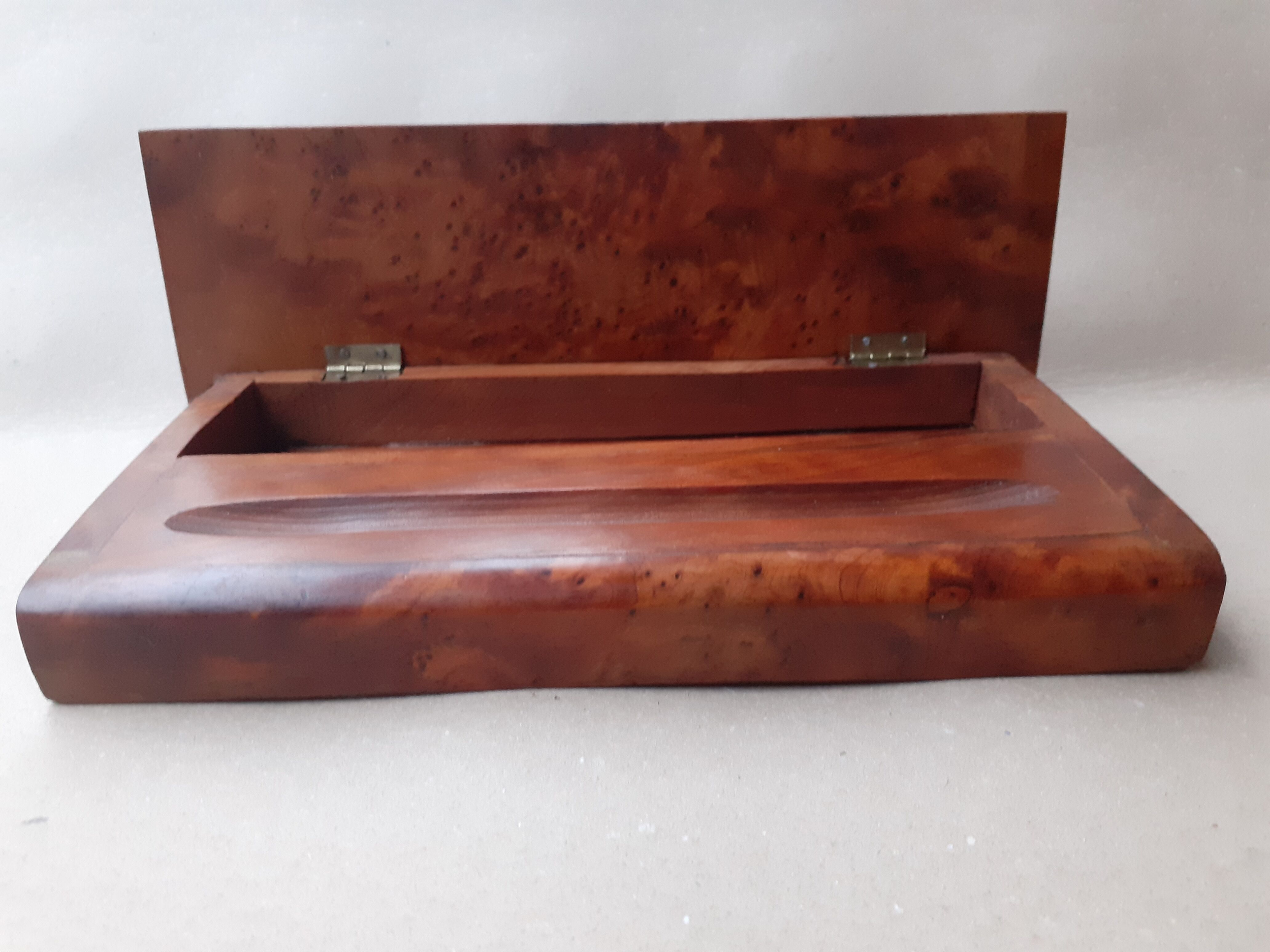 Pen tray or pen box