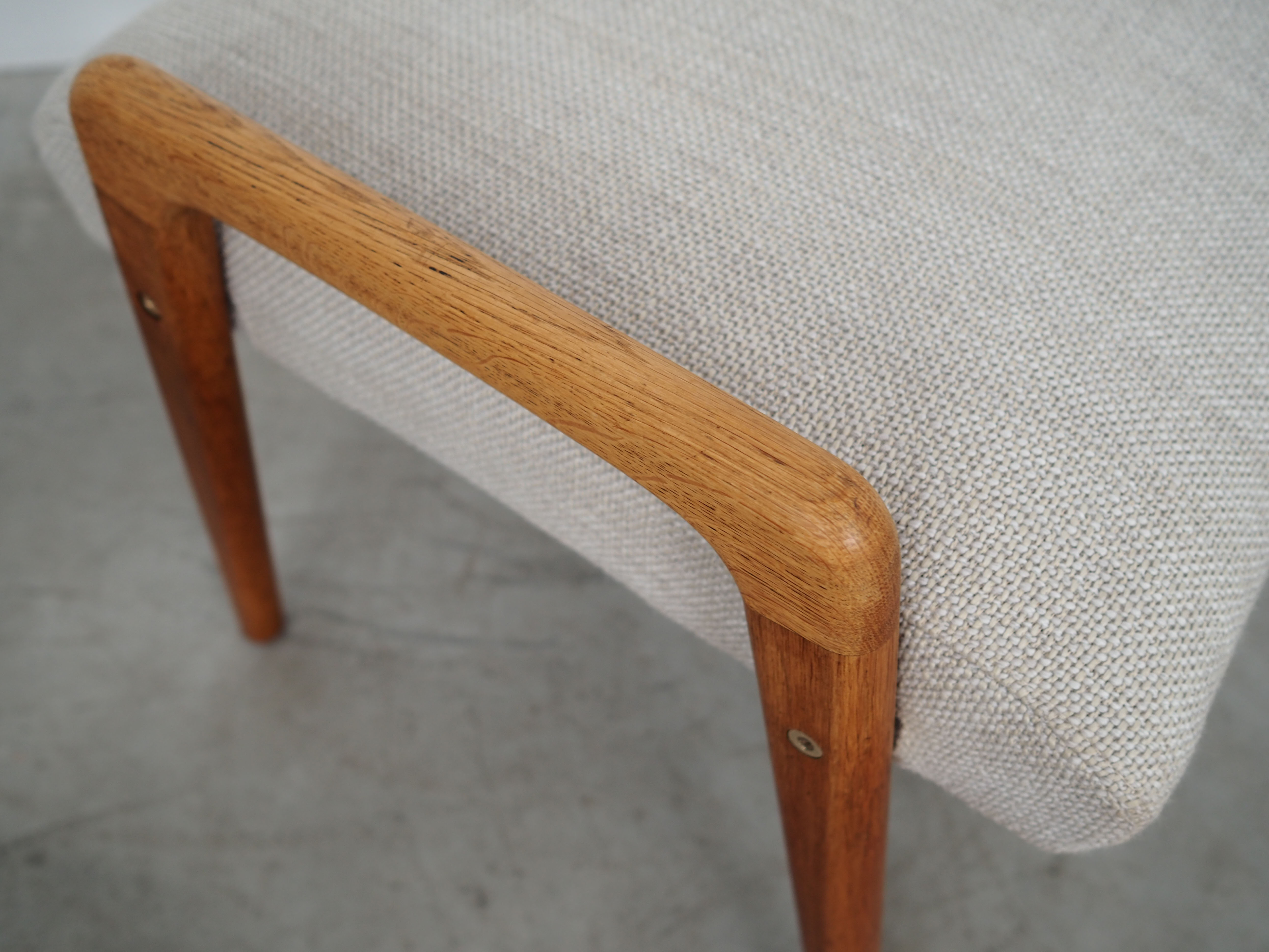 Oak footrest, Danish design, 1970s, production: Denmark