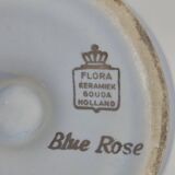 Vase Flora Keramiek Gouda Holland blue pink white 1881 Signed