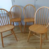 4 Scandinavian Windsor chairs in solid beech 1970s