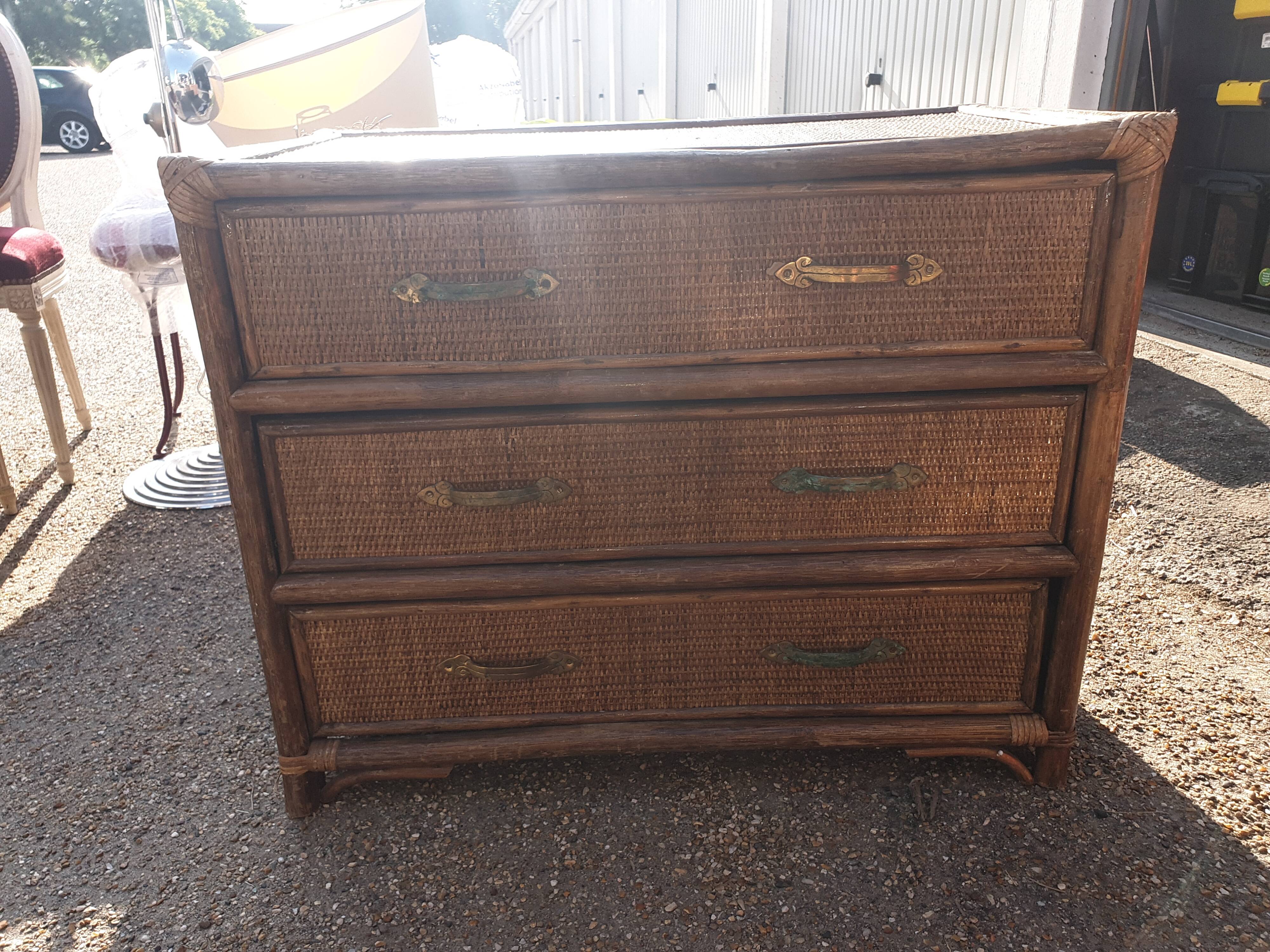 Rattan chest of drawers with 3 drawers