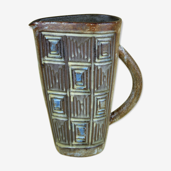 Alexandre Kostanda, rare pitcher to geometric decoration