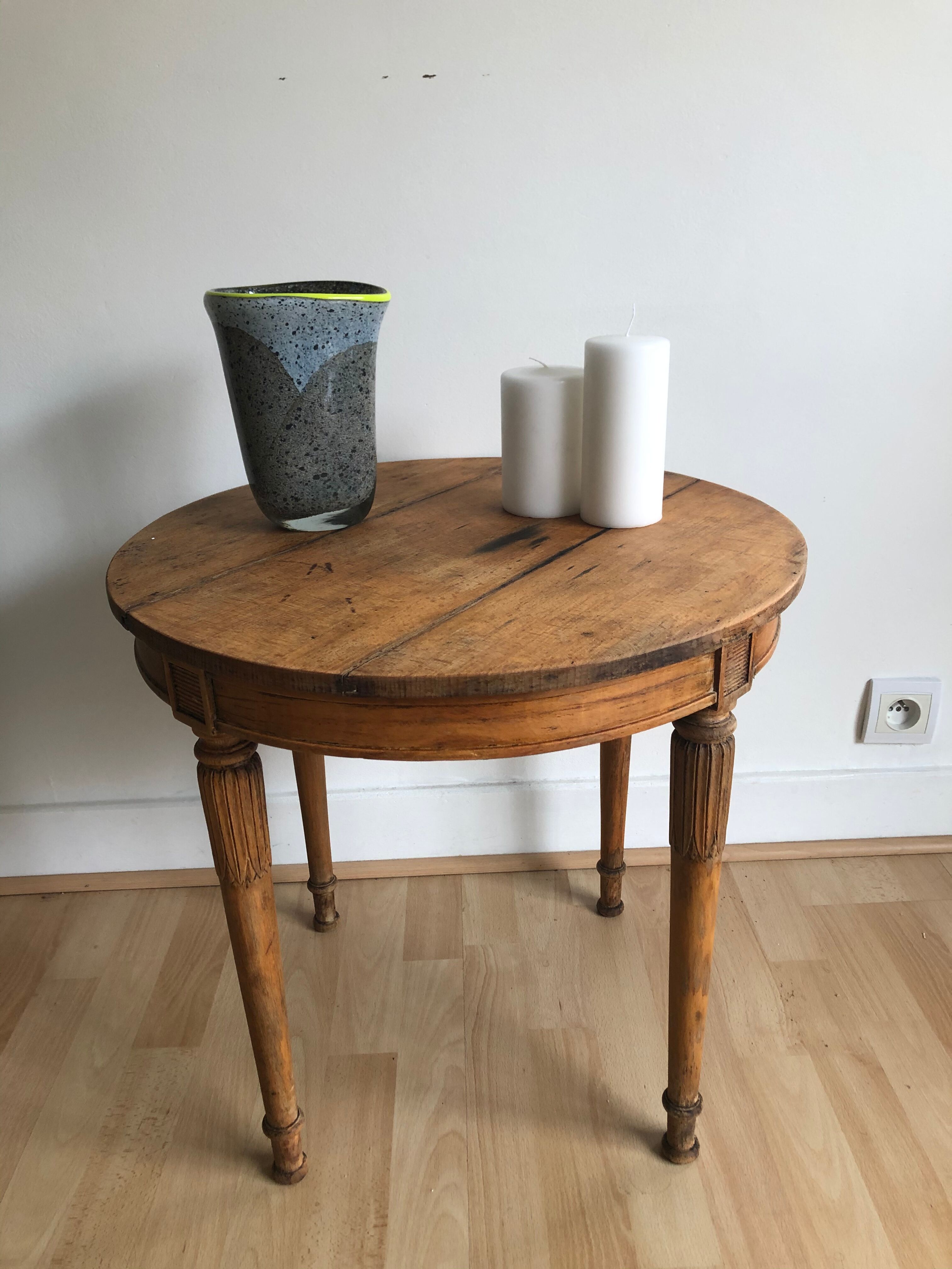 table d'appoint ronde en bois