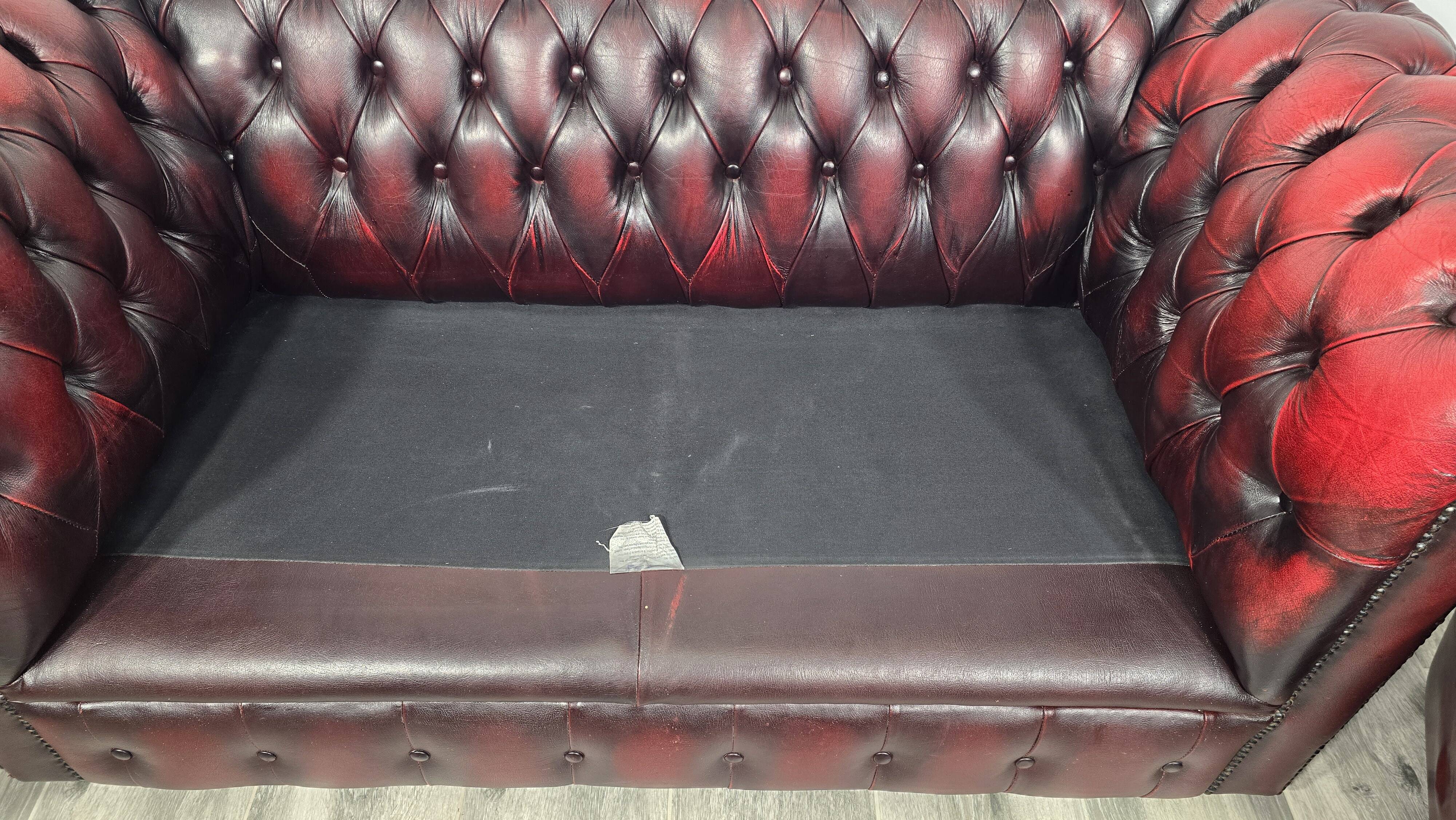 Leather sofa in Chesterfield style