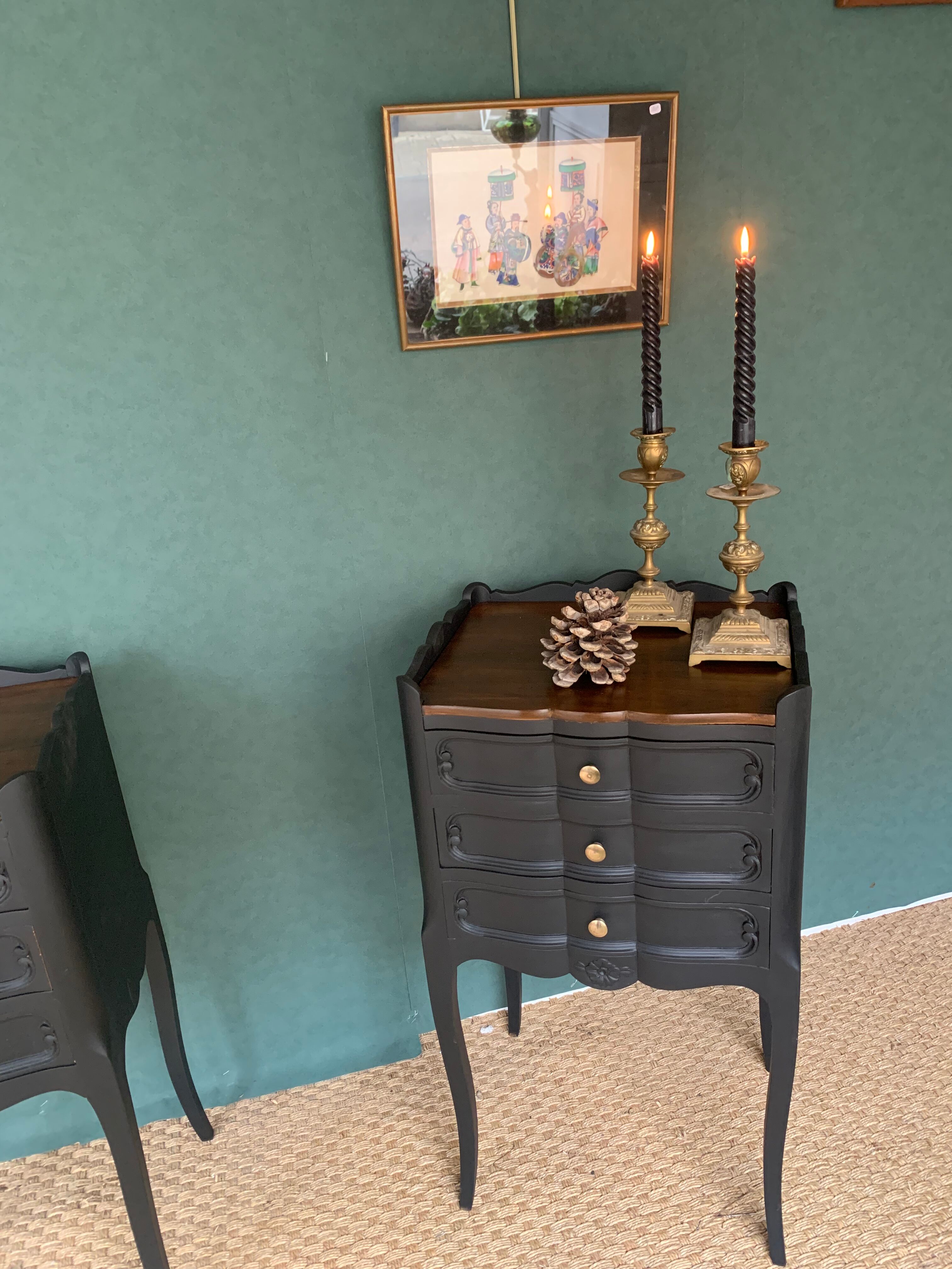 Pair of style nightstands