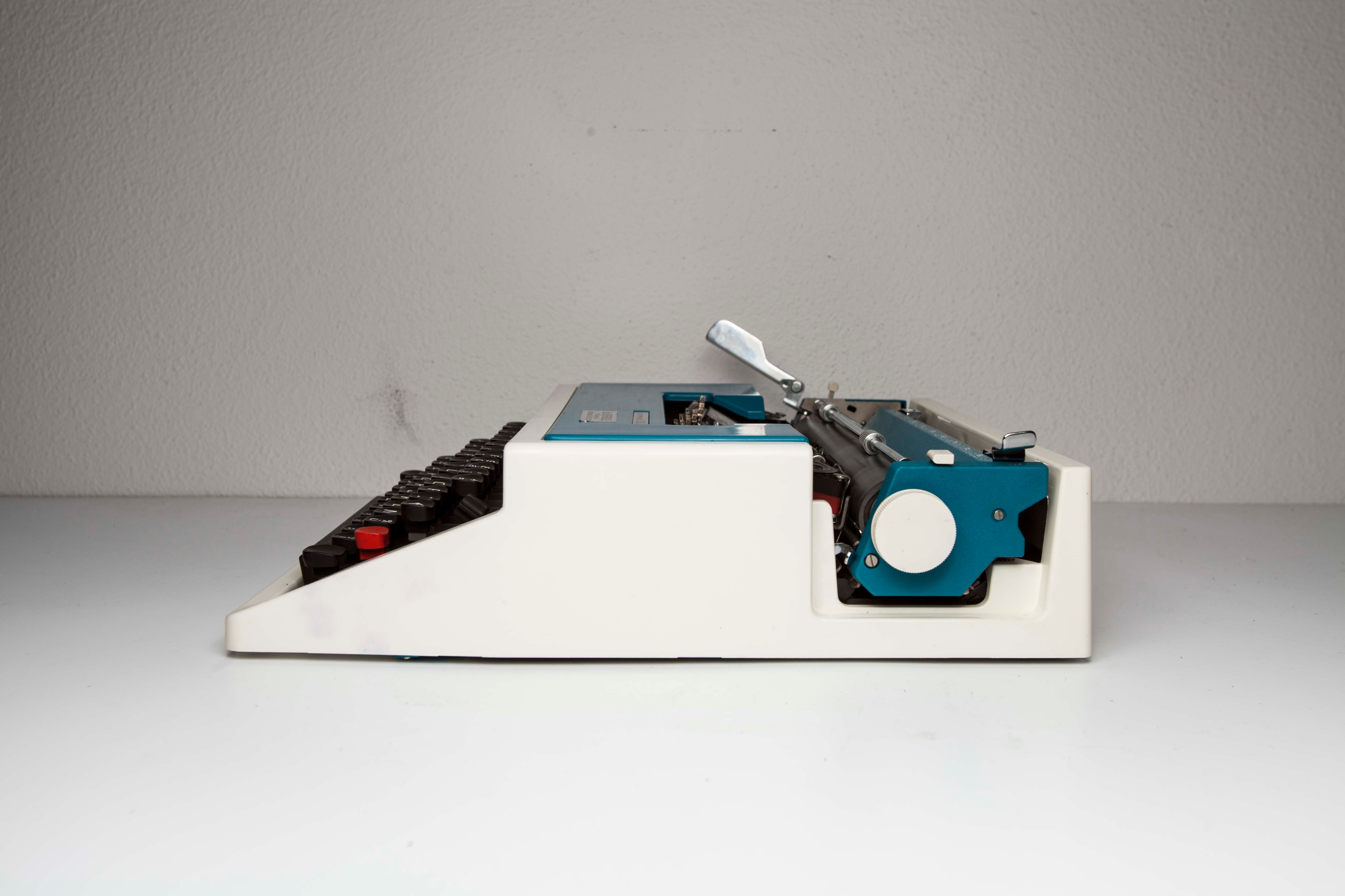 Blue Underwood 315 portable typewriter