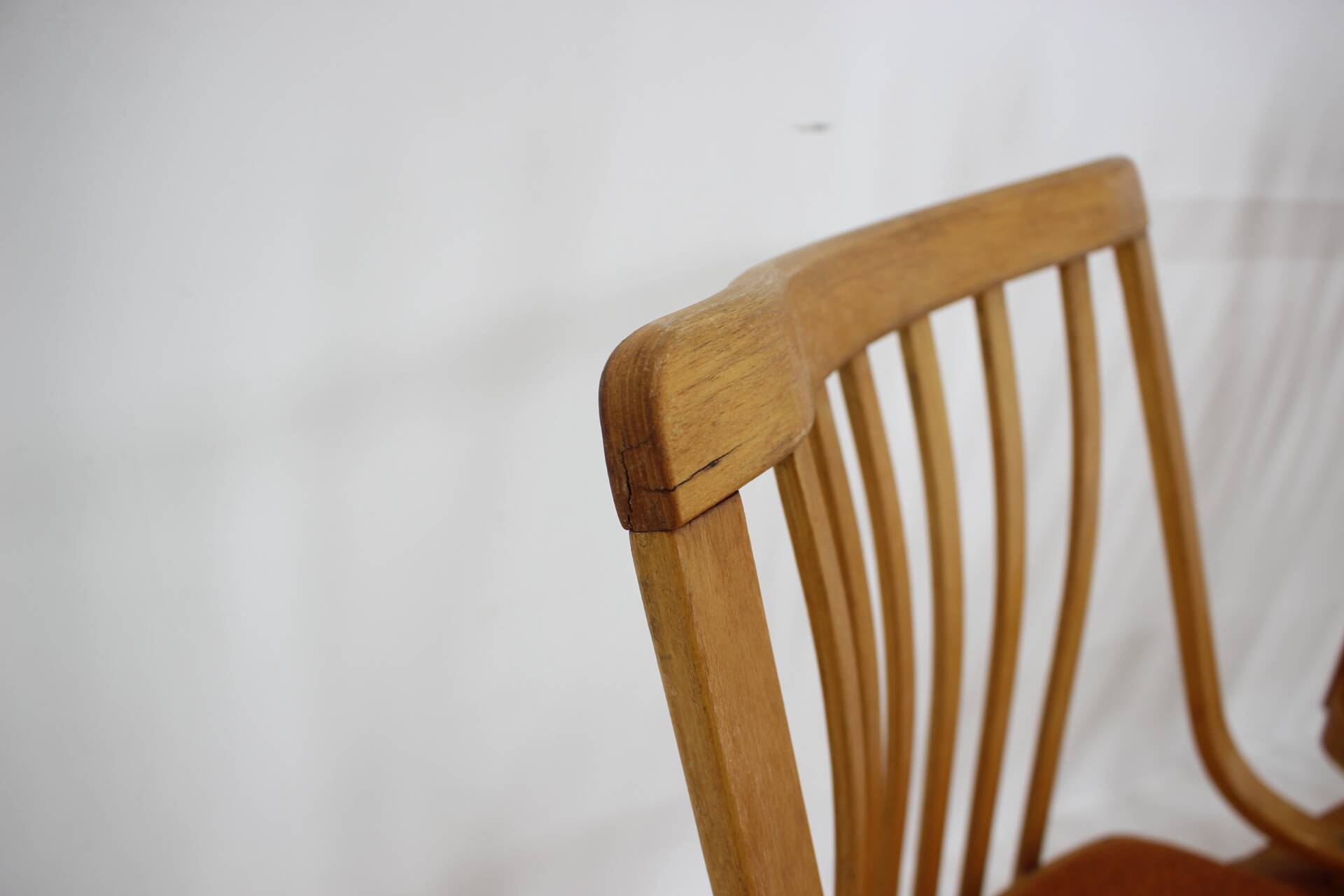 Ensemble des années 1970 de quatre chaises de salle à manger Antonin Suman par Ton, Tchécoslovaquie