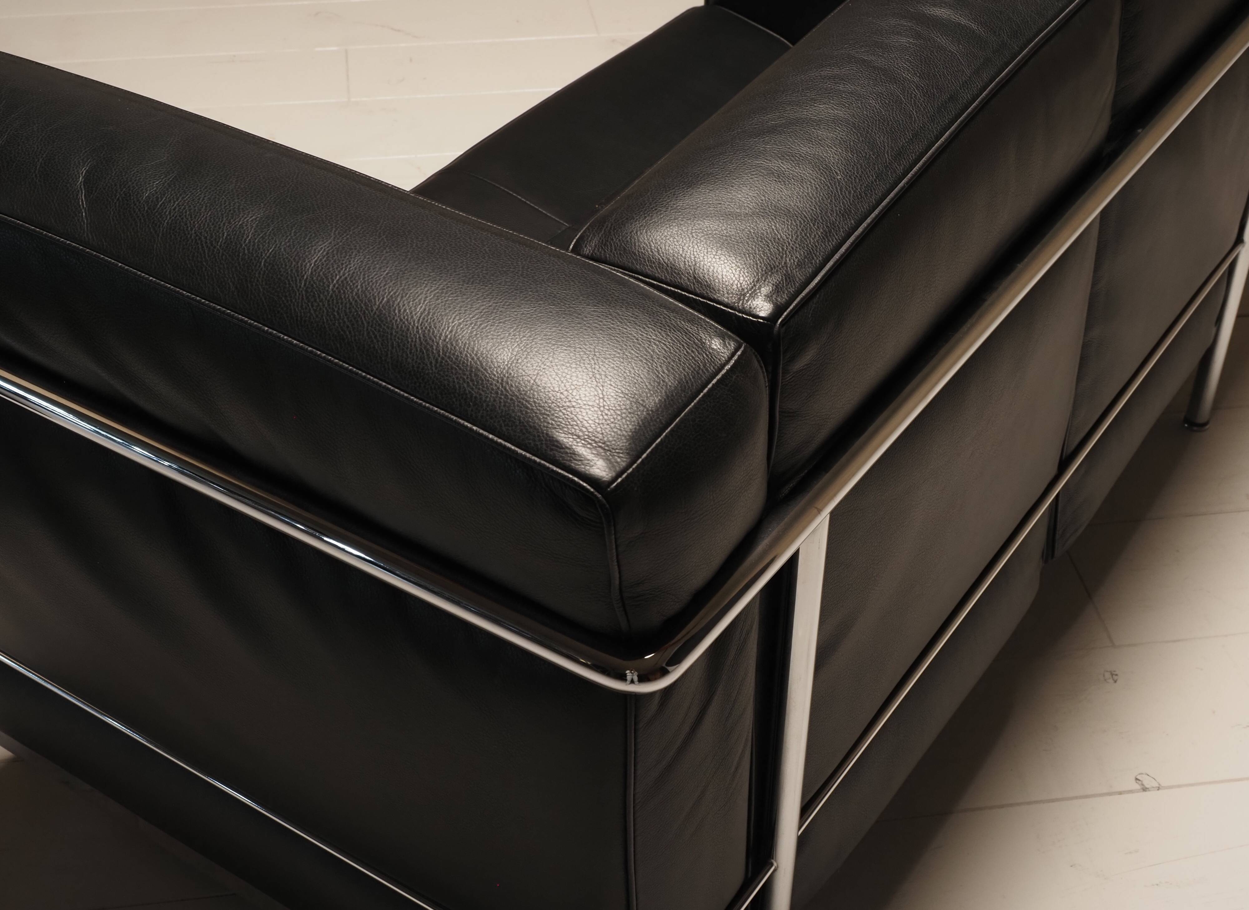 Cassina LC2 vintage two-seater sofa by Charlotte Perriand and Le Corbusier