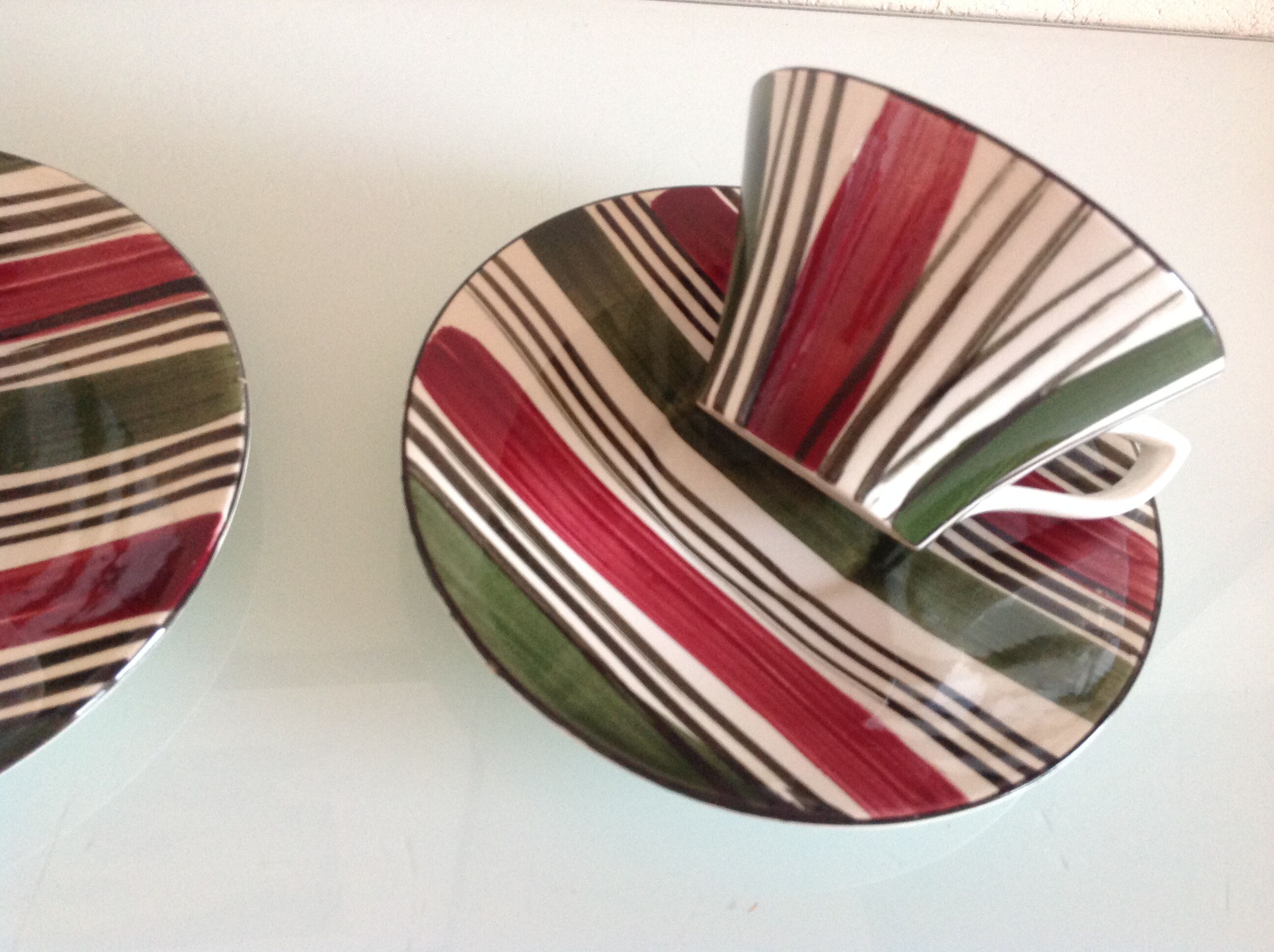 Deux tasses polychromes décor Feria des faienceries de Sarreguemines / vintage années 50-60