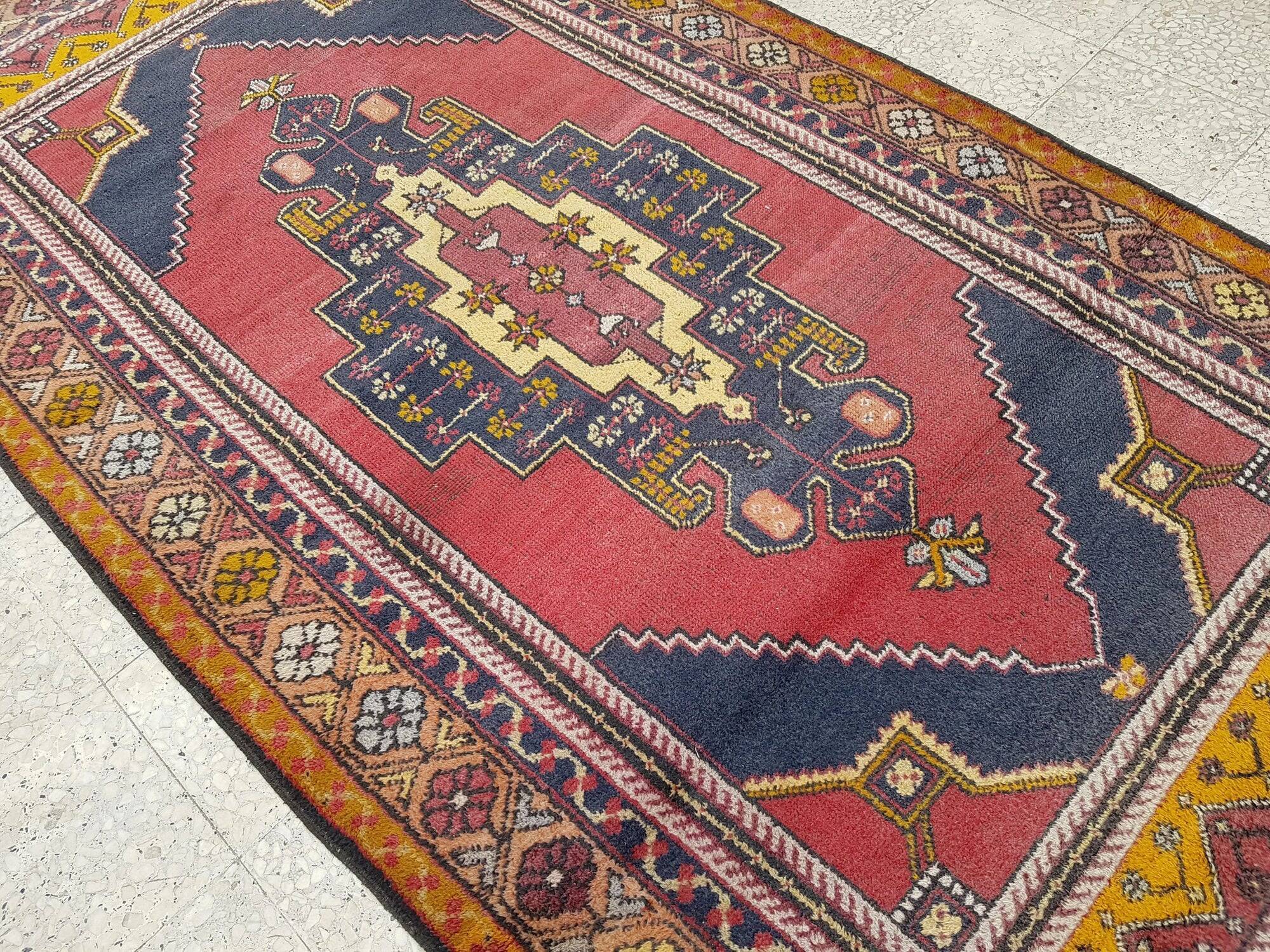 Tapis turc vintage fait main