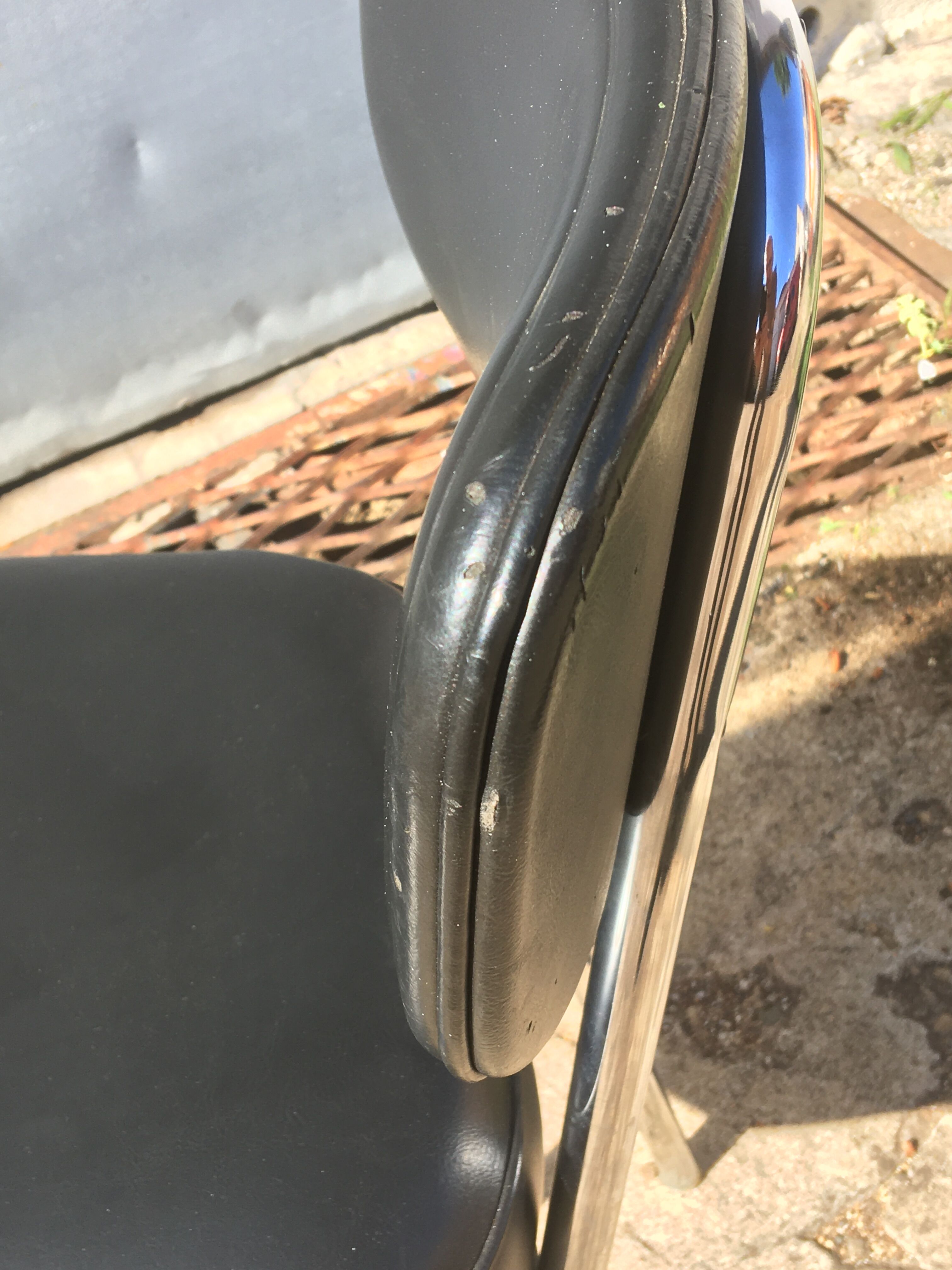 Pullman office chair