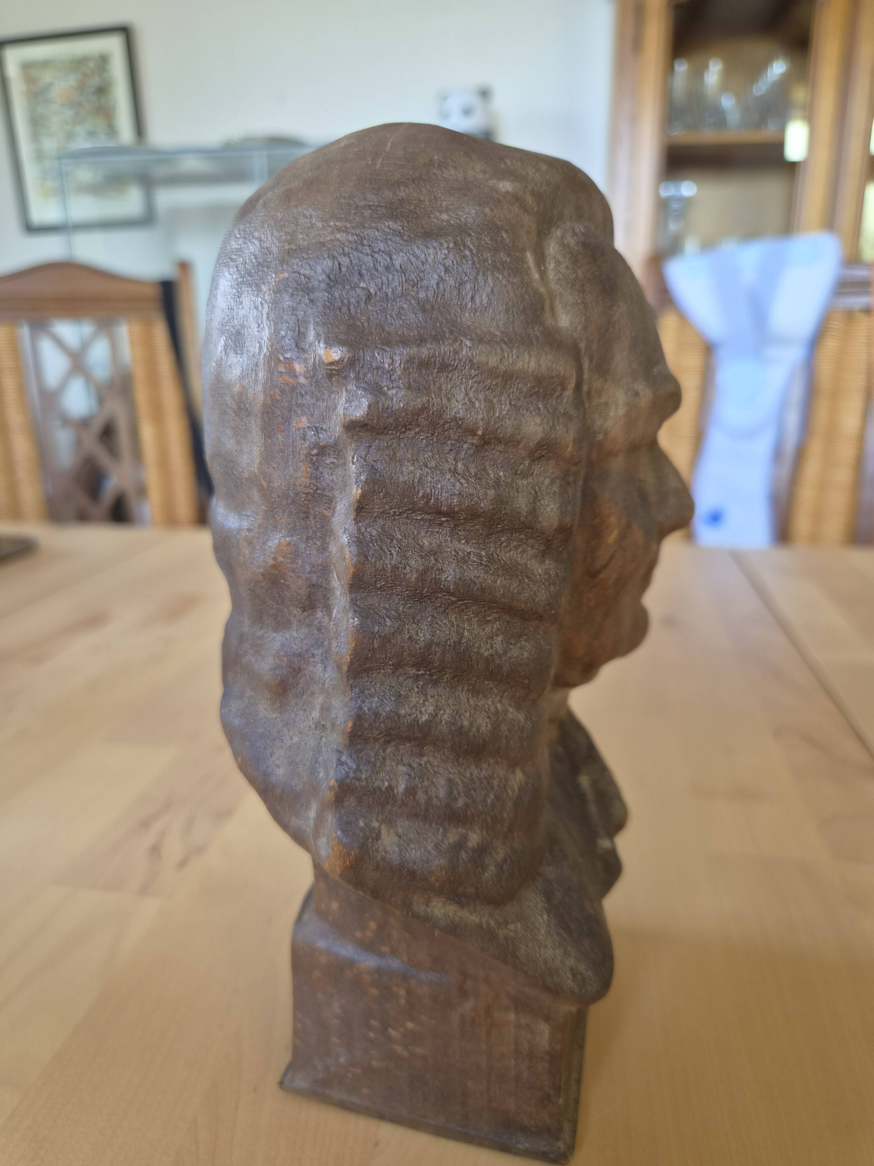 Buste de J.S Bach sculpté en bois - statuette vintage