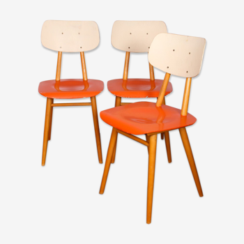 Ensemble de 3 chaises fabriquées par Ton 1960