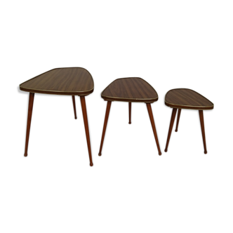Tripod table-trundle