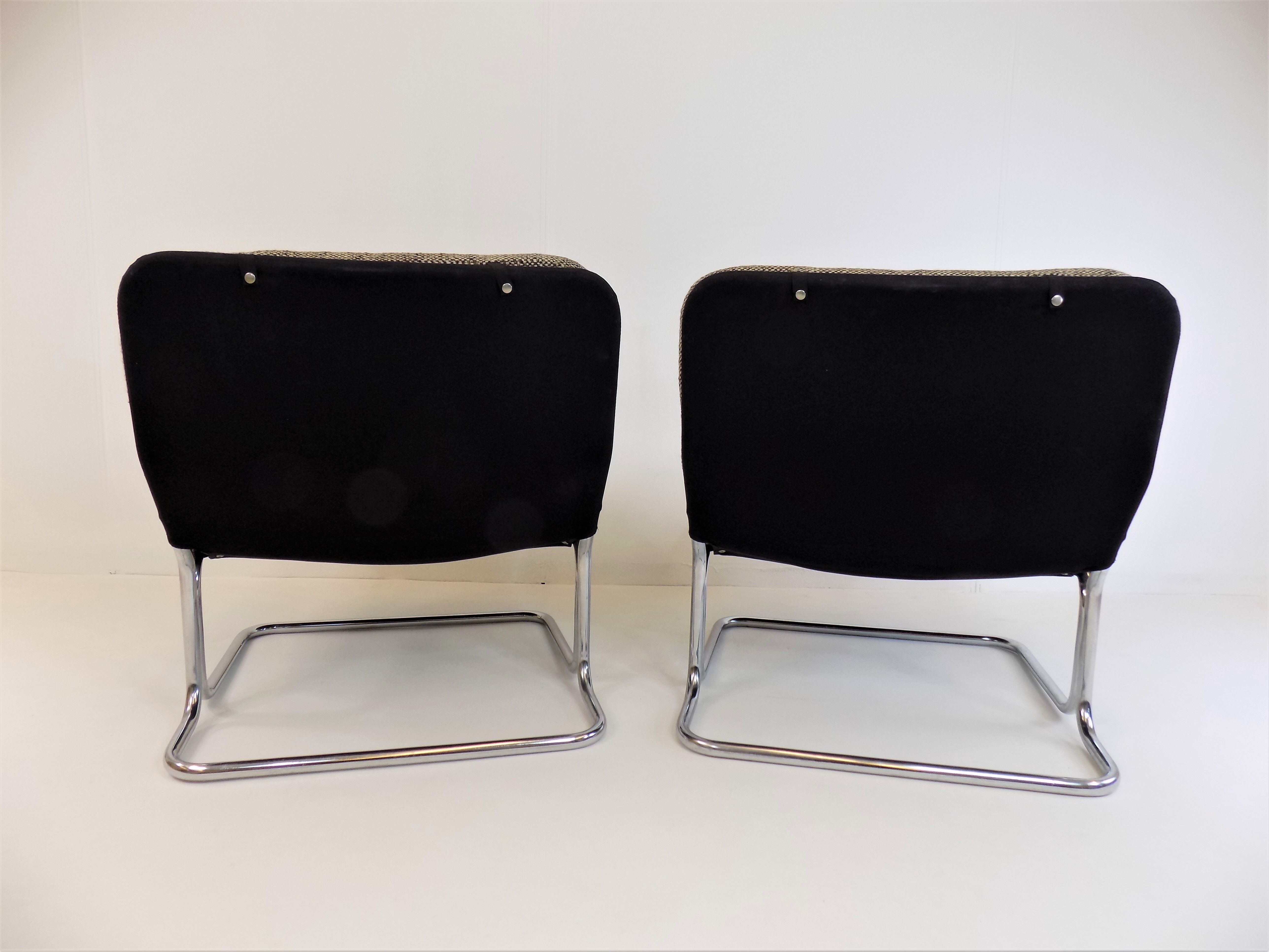 DUX International lounge chair pair